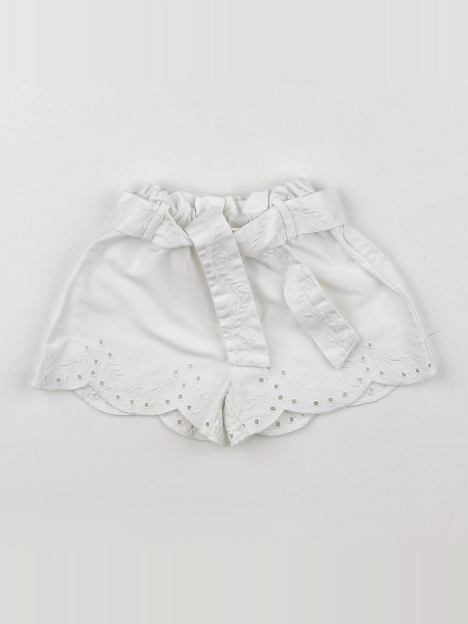 Tape à l'oeil - short blanc - 6 mois