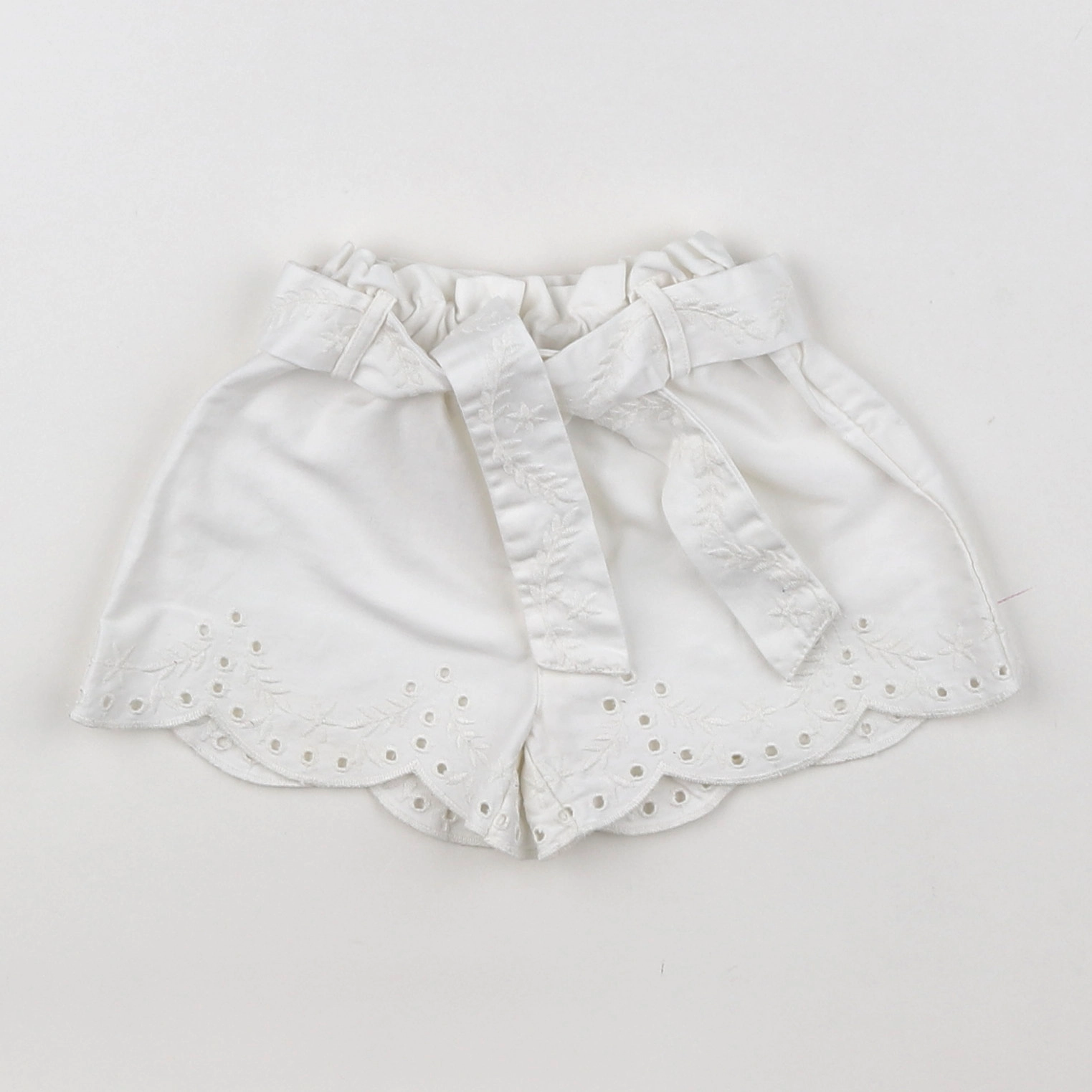 Tape à l'oeil - short blanc - 6 mois