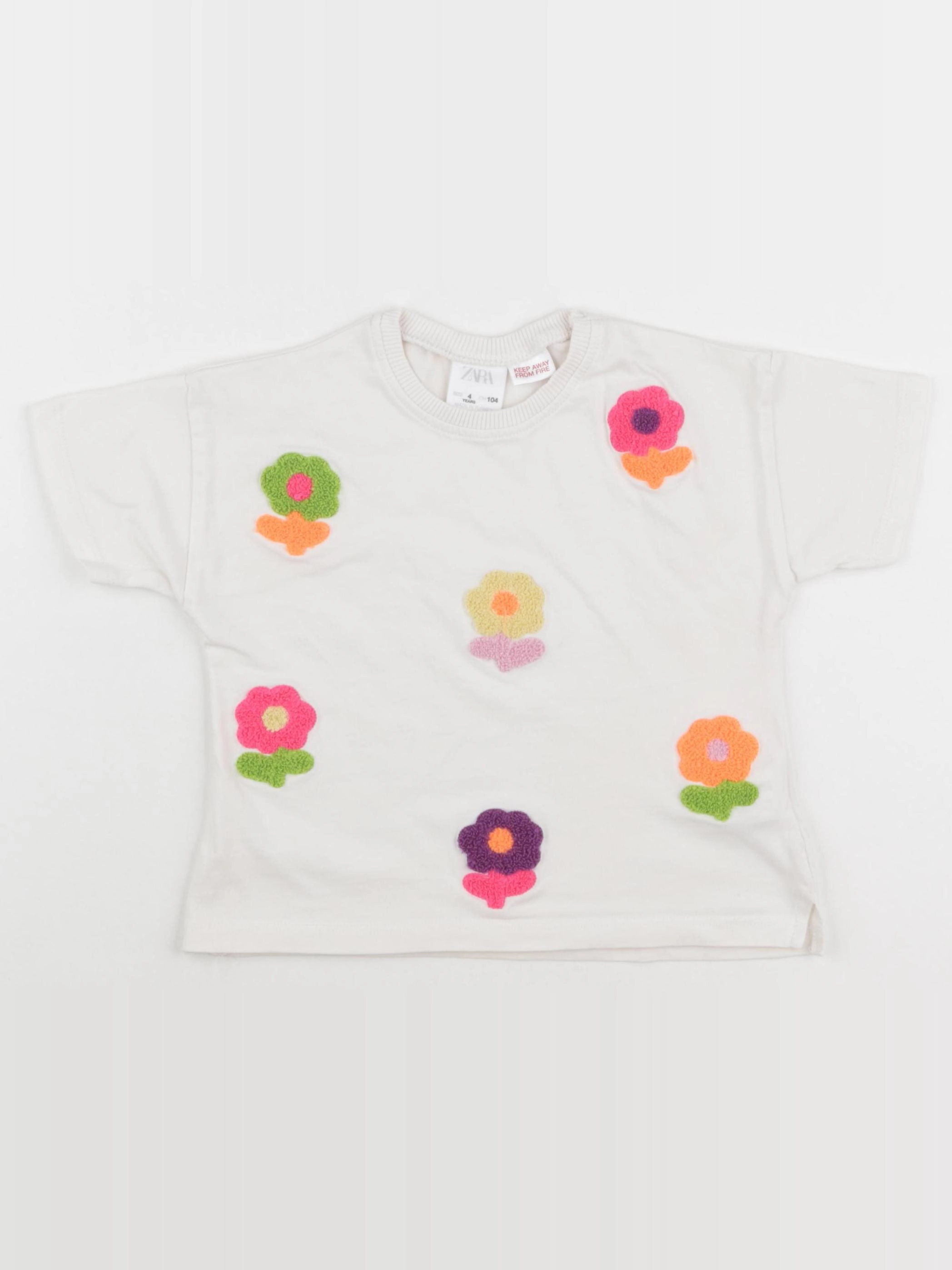 Zara - tee-shirt beige - 4 ans