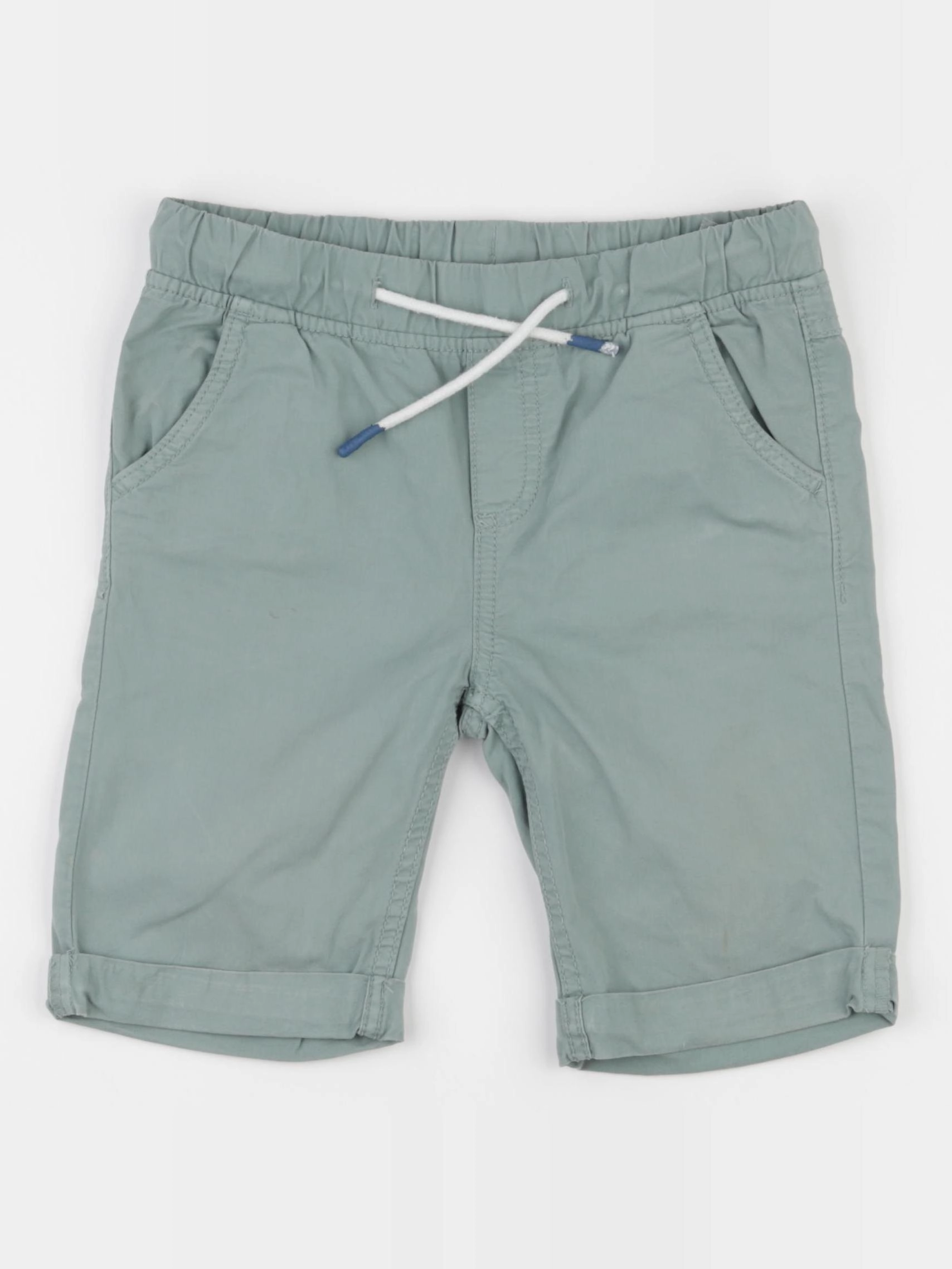 Vertbaudet - short vert - 8 ans