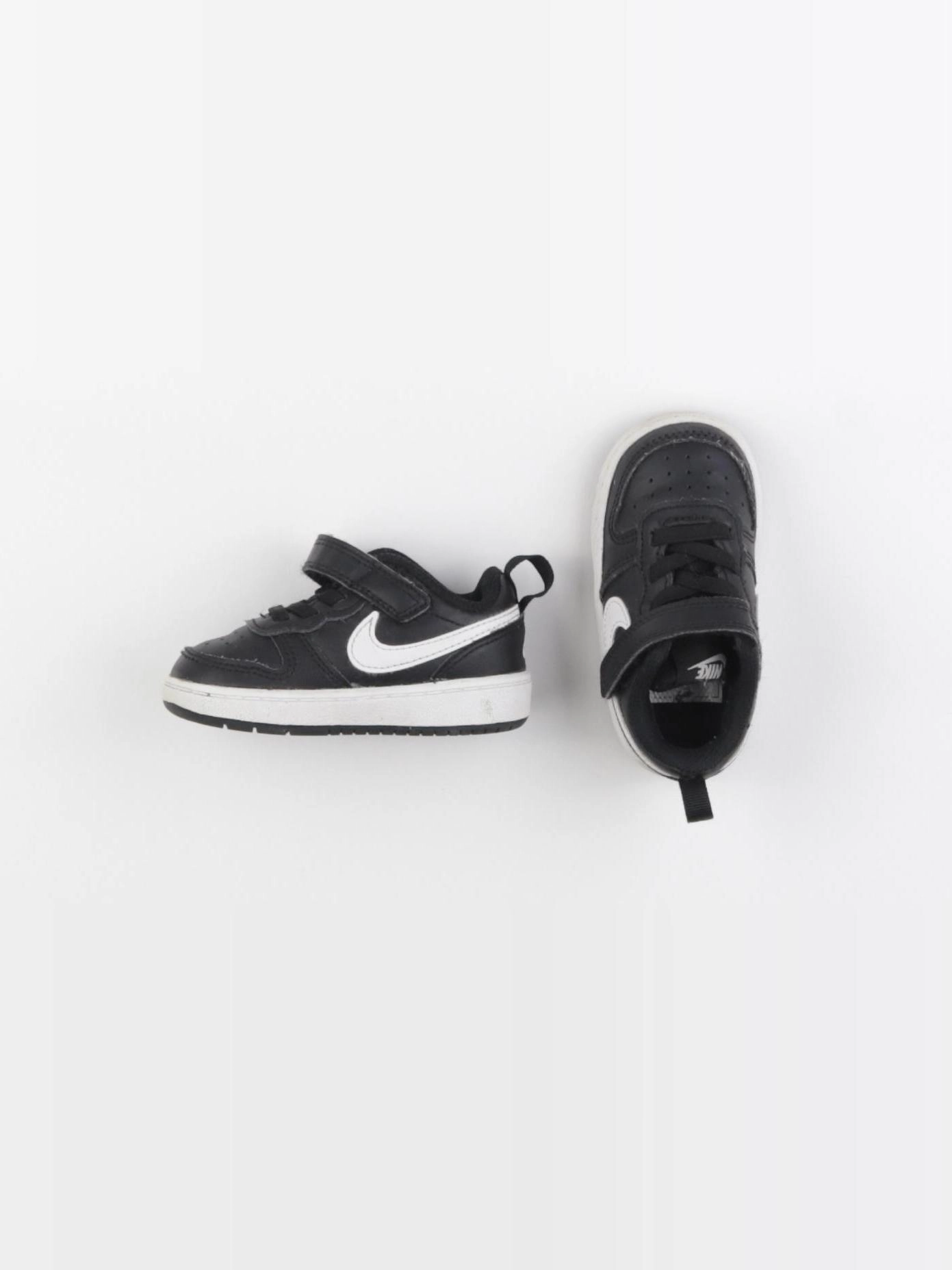 Nike - baskets noir - pointure 21