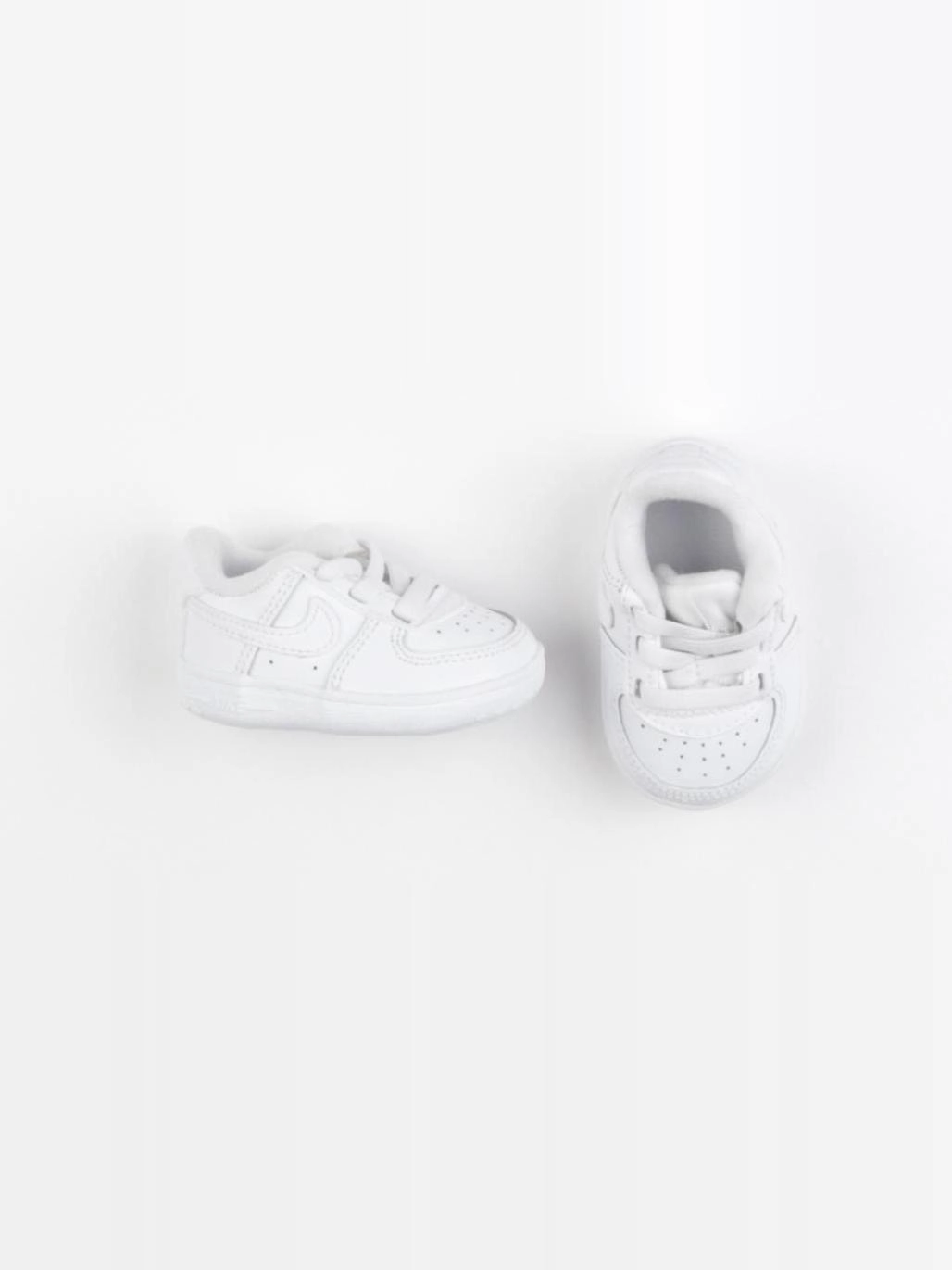 Nike - chaussons blanc - pointure 16