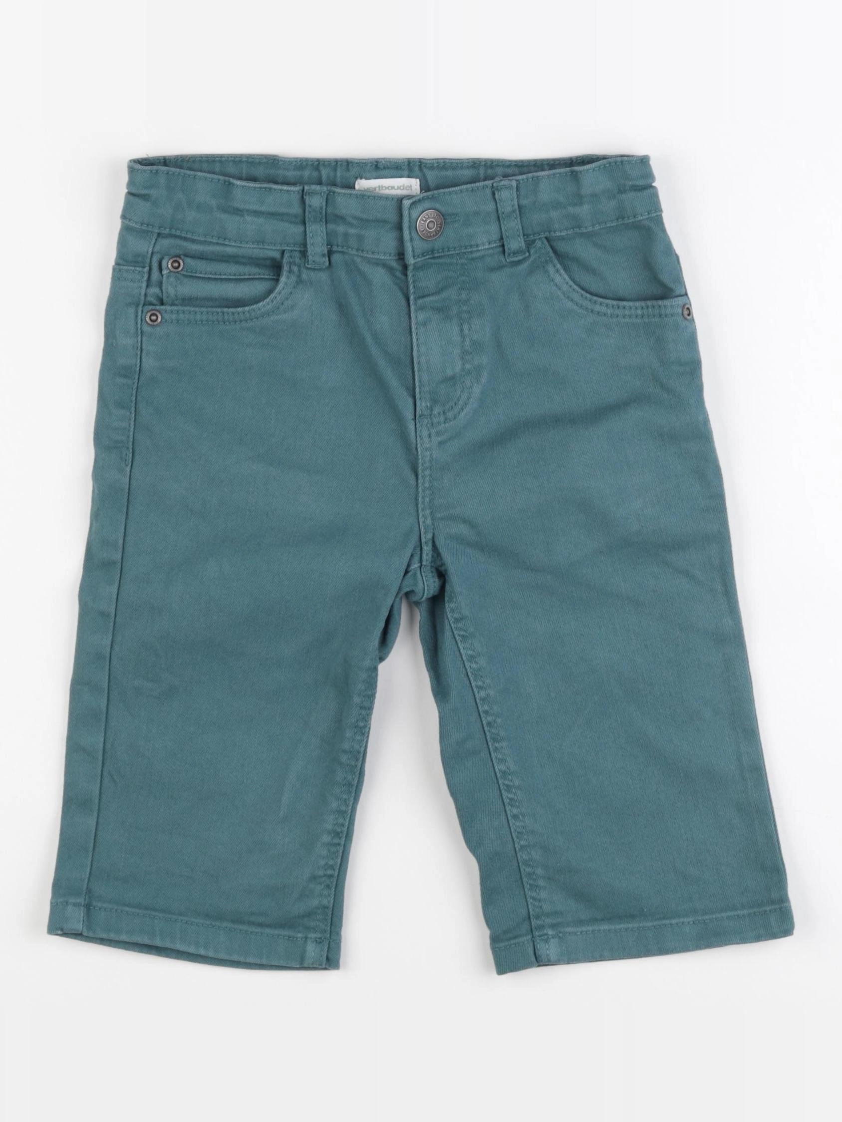 Vertbaudet - short vert - 8 ans