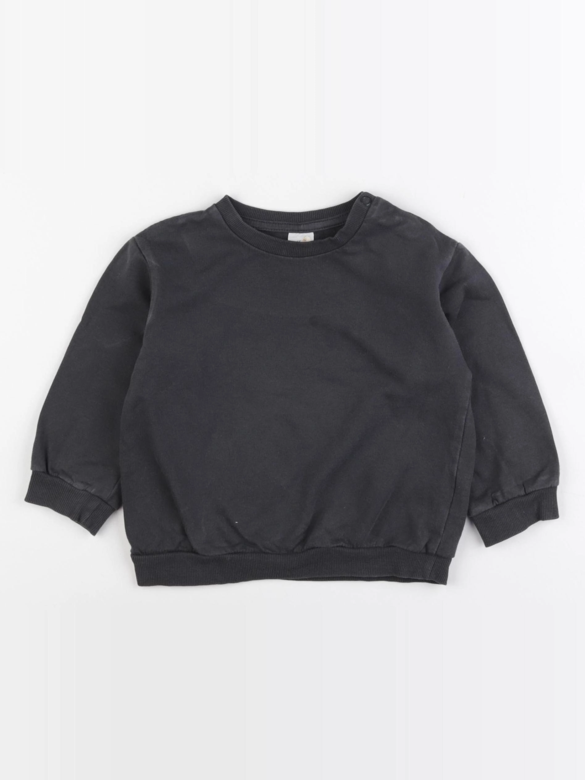 H&M - sweat noir - 12/18 mois