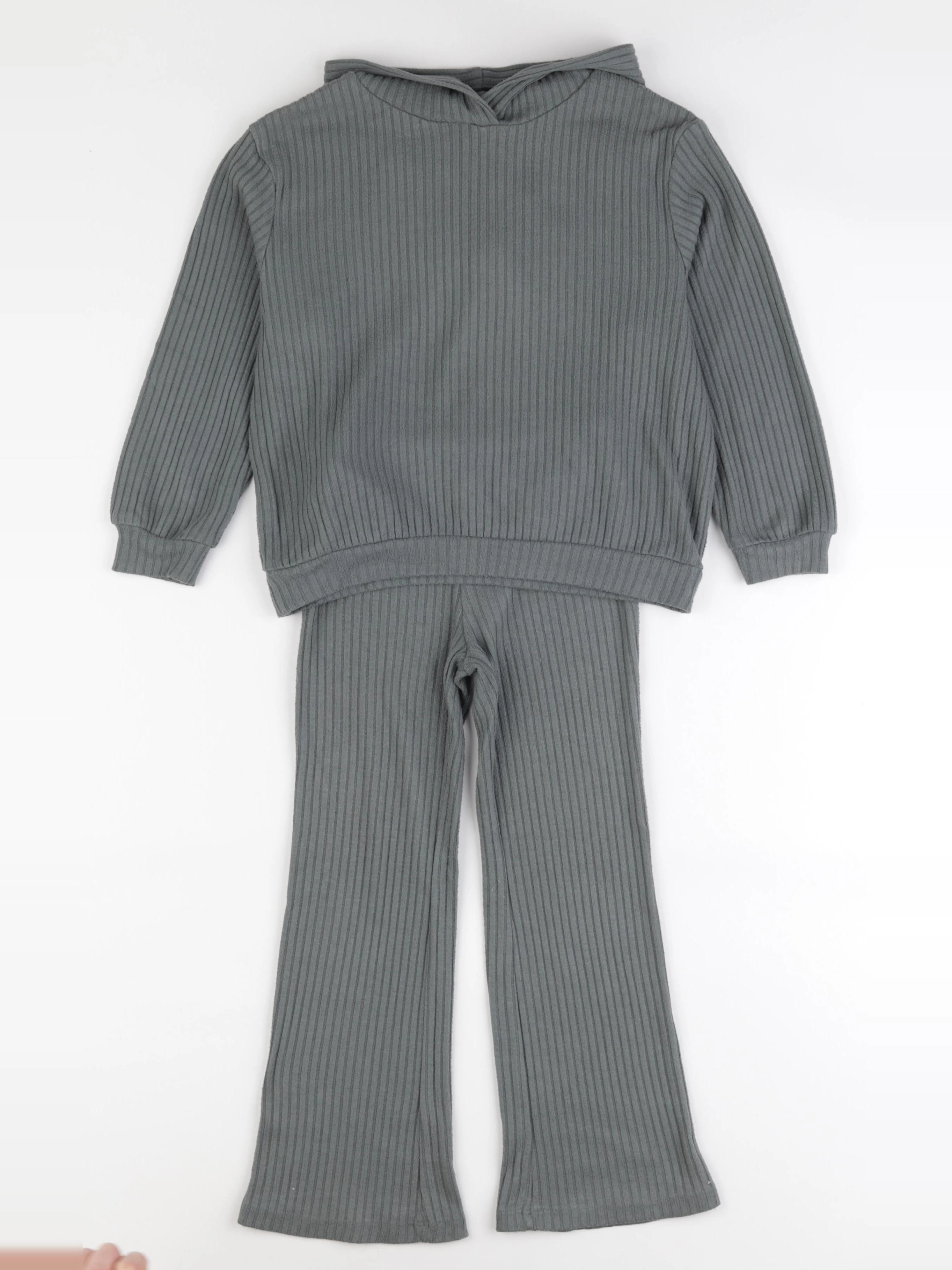 H&M - ensemble vert - 6 ans