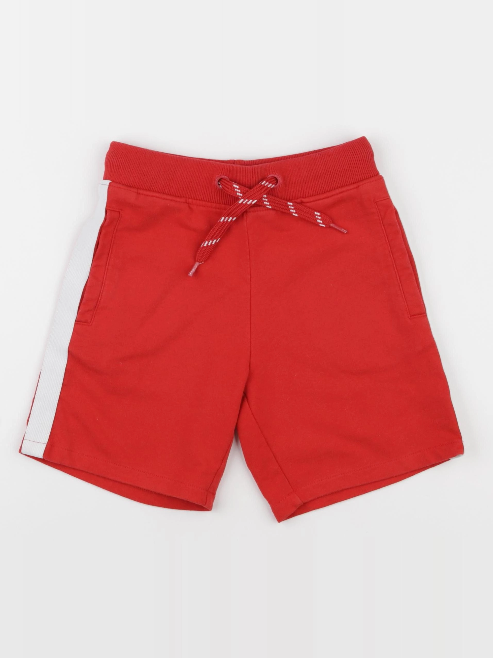 Vertbaudet - short rouge - 8 ans