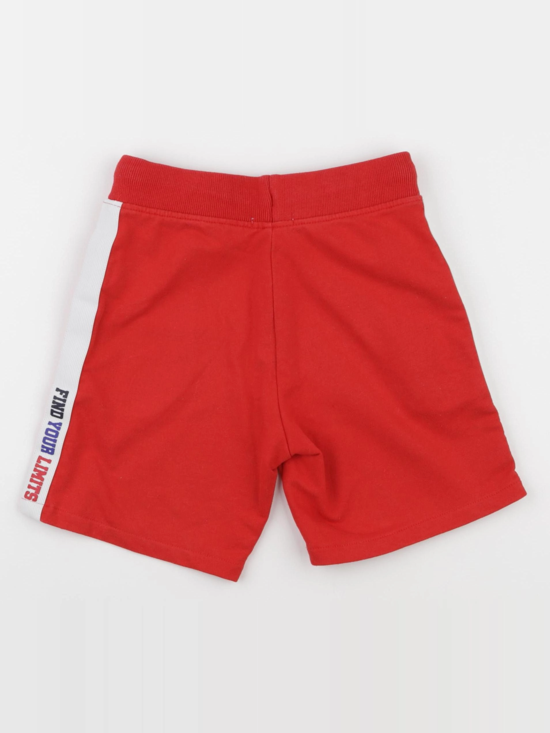 Vertbaudet - short rouge - 8 ans