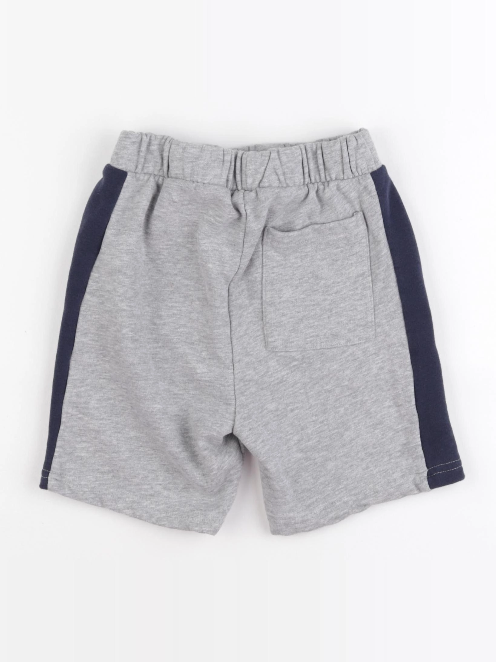 Vertbaudet - short gris - 8 ans