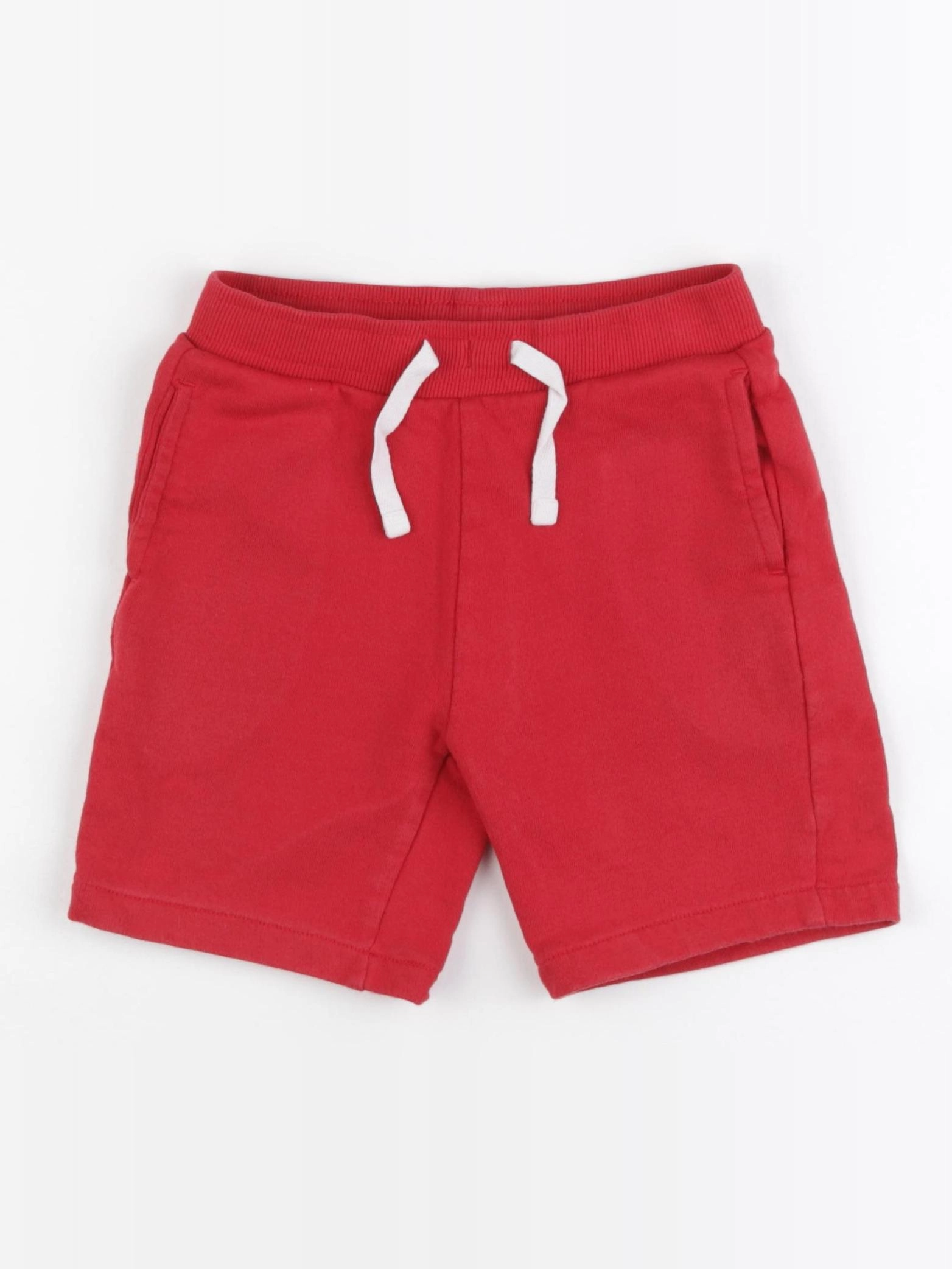 Vertbaudet - short rouge - 6 ans