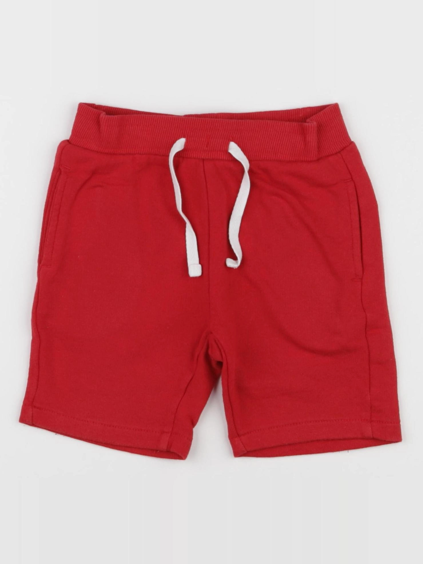 Vertbaudet - short rouge - 5 ans