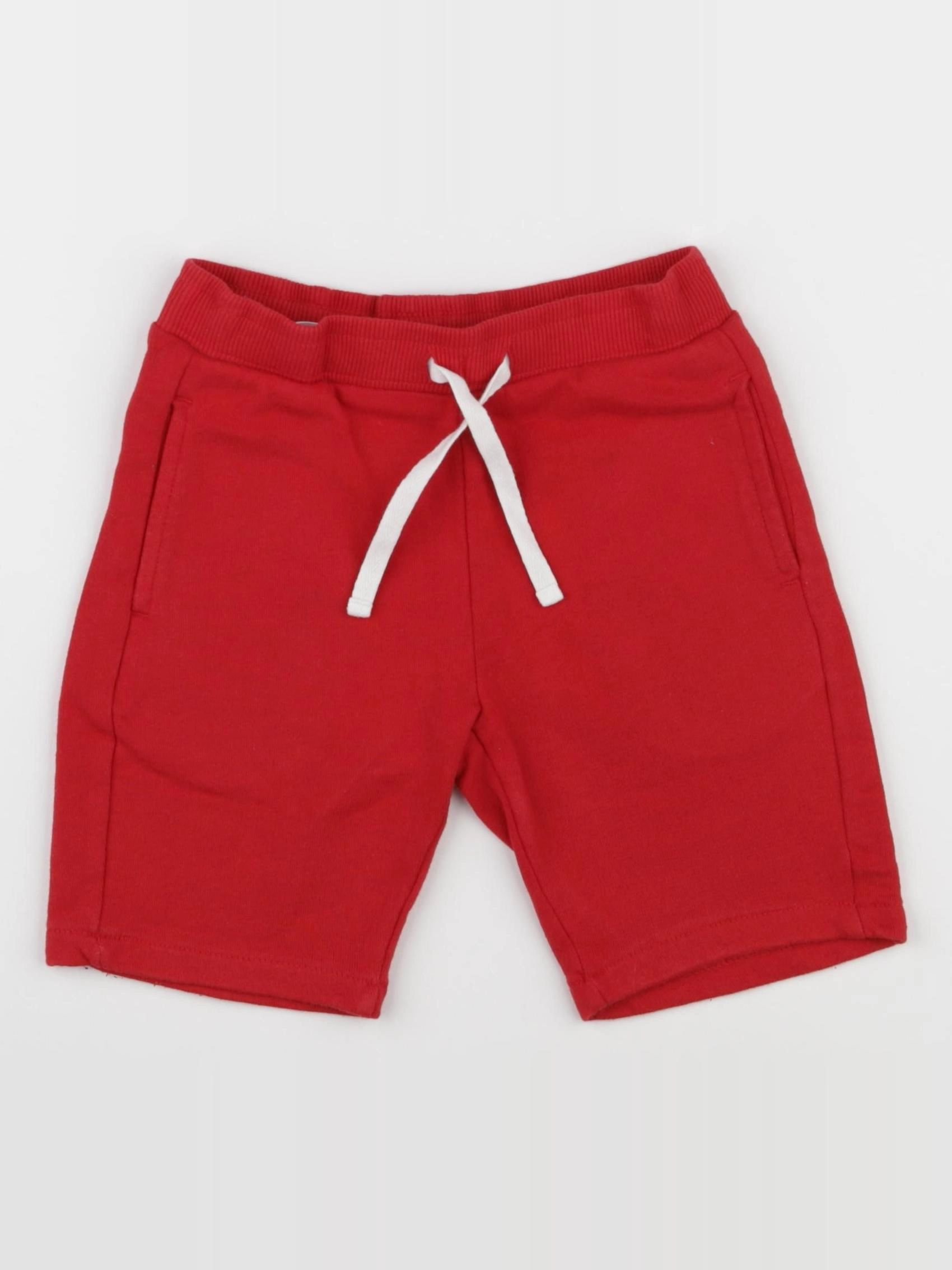 Vertbaudet - short rouge - 6 ans