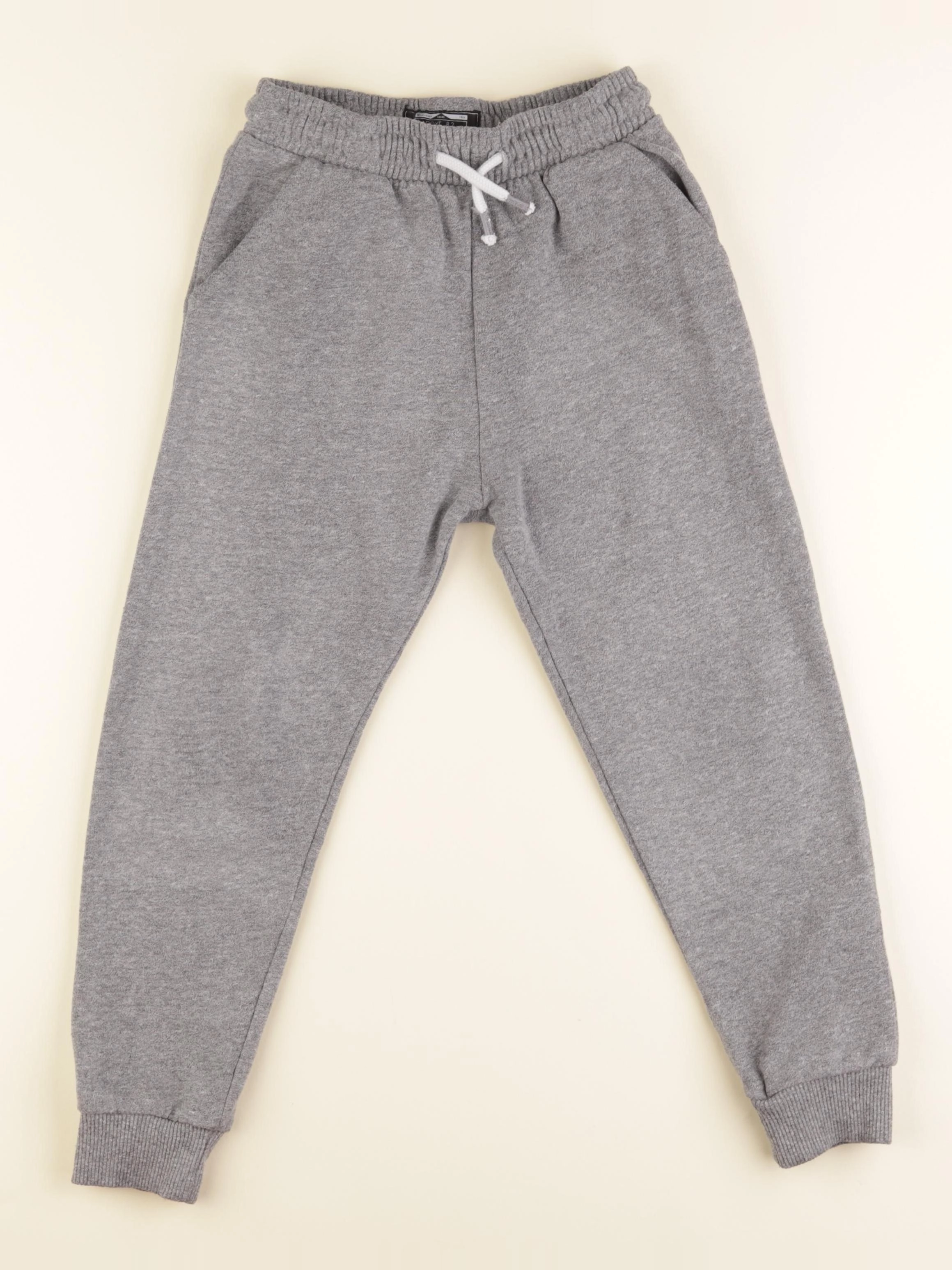 Next - jogging gris - 6/7 ans