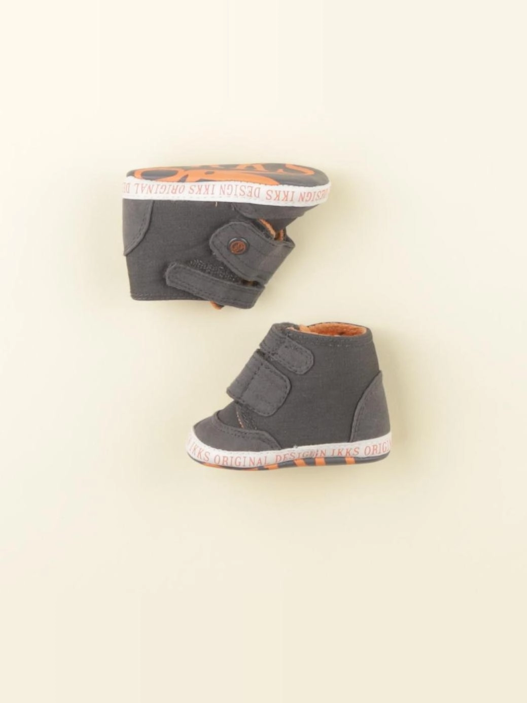 IKKS - chaussons gris - pointure 17/18