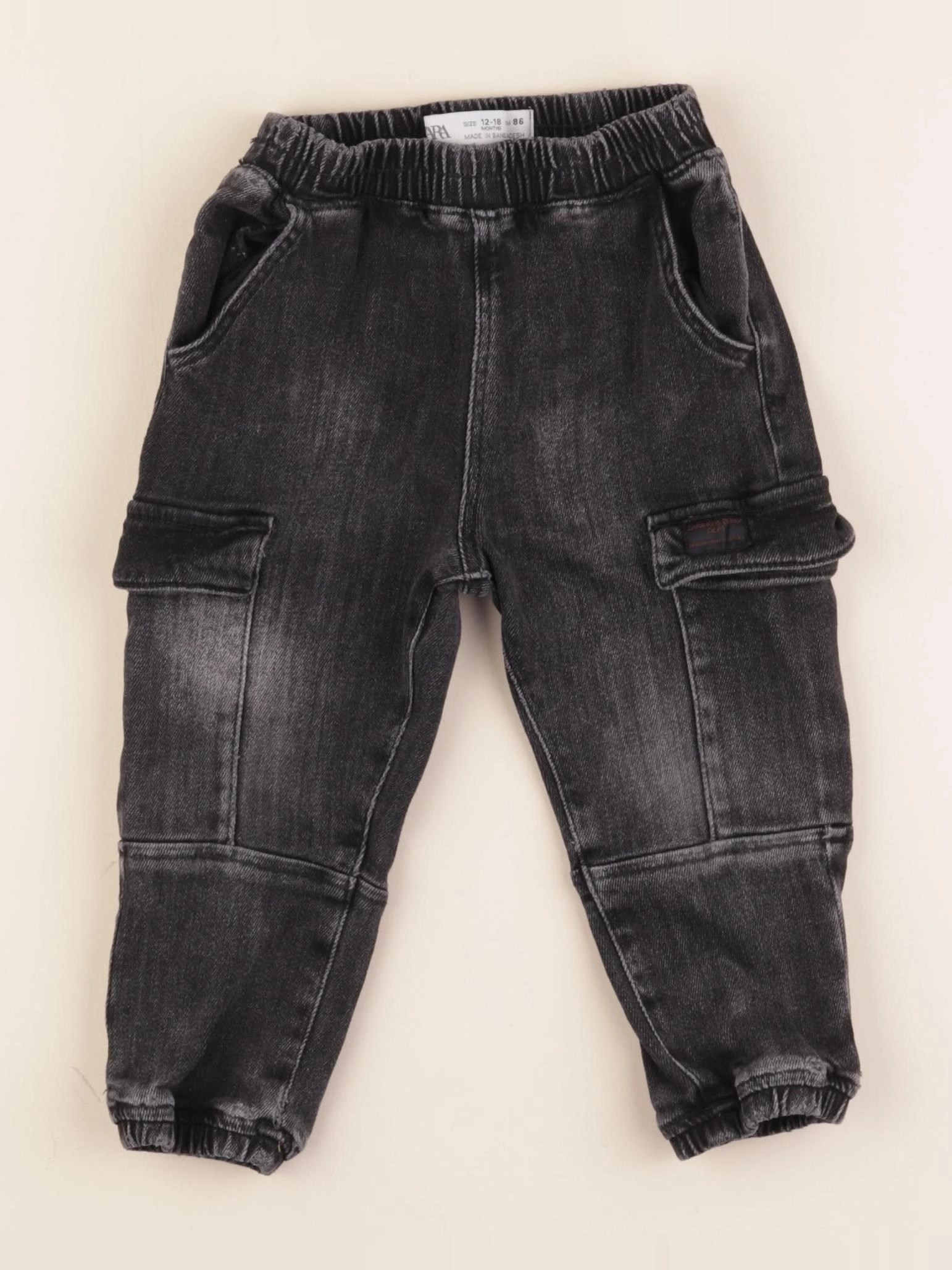 Zara - jean noir - 12/18 mois