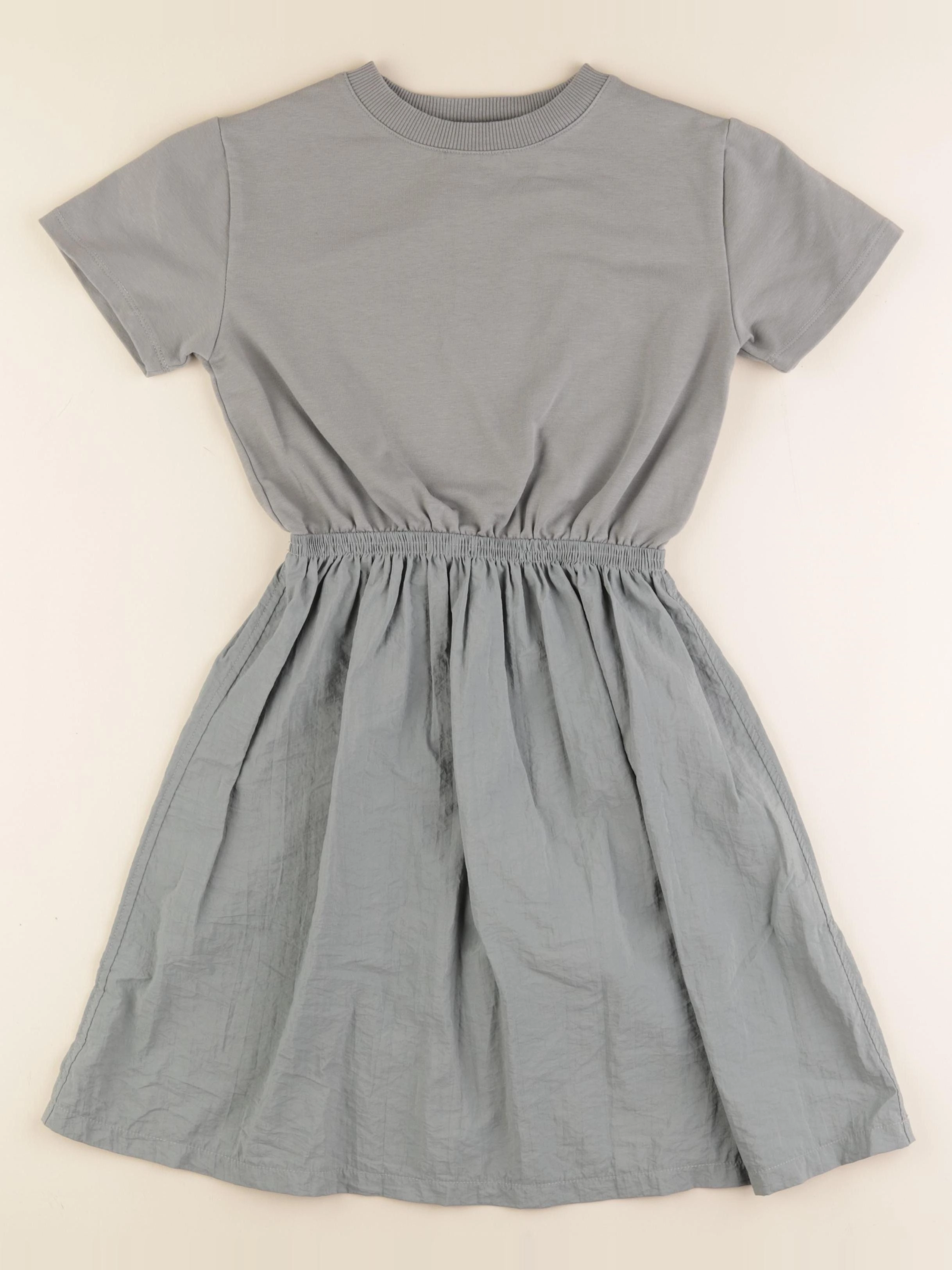 Zara - robe vert - 8 ans