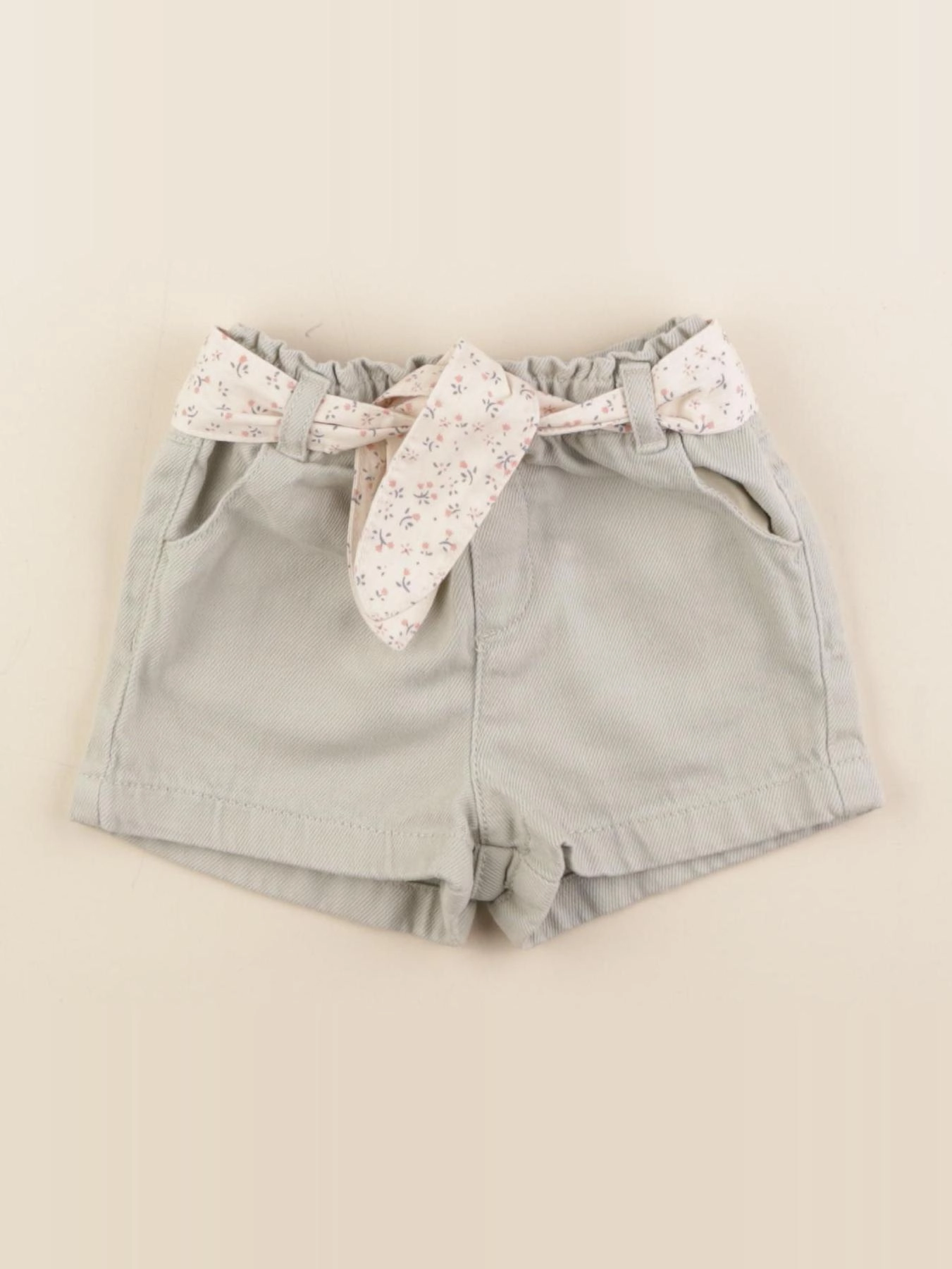 Vertbaudet - short vert - 9 mois