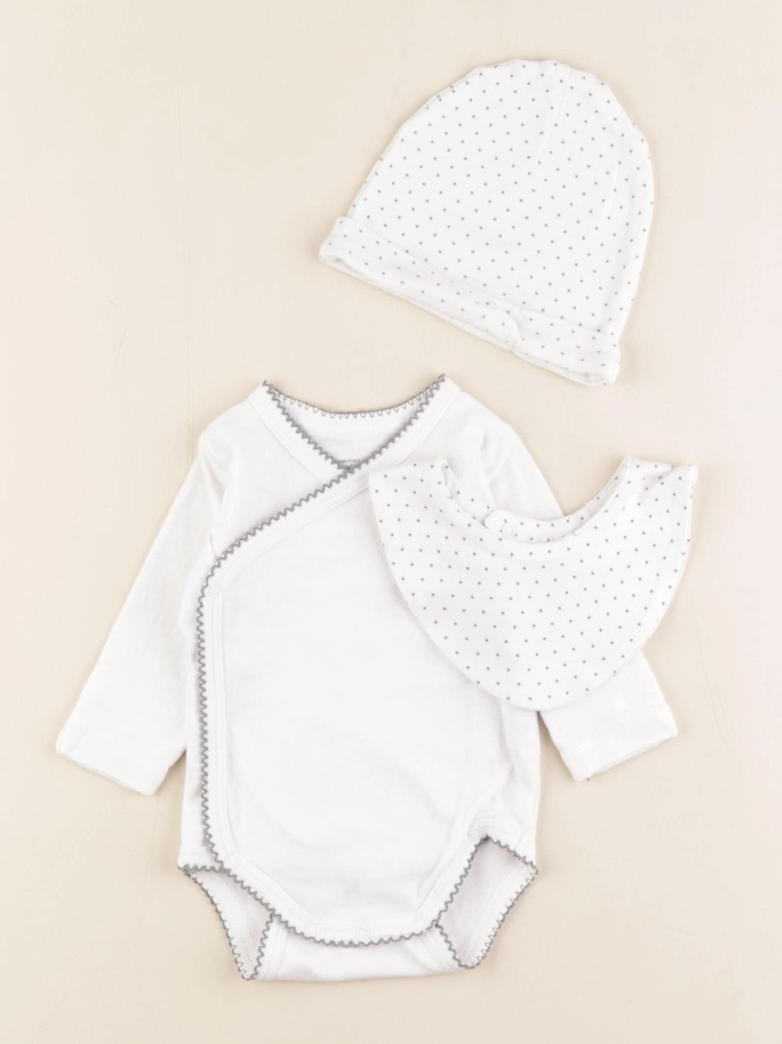 Boutchou - ensemble blanc, gris - 1 mois