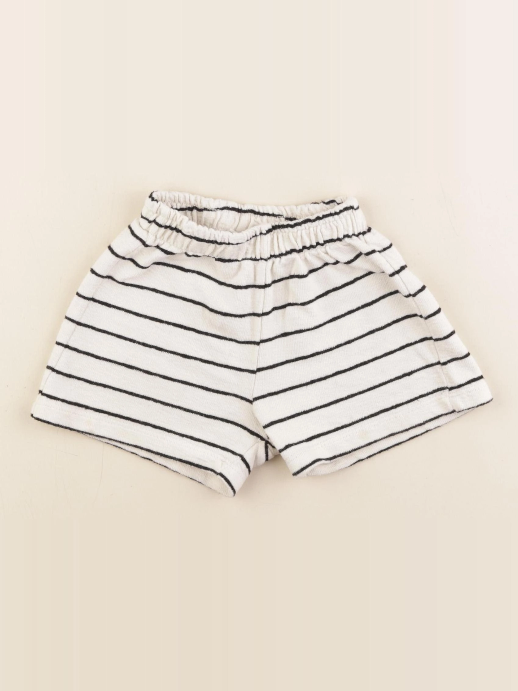 Zara - short beige, noir - 2 ans