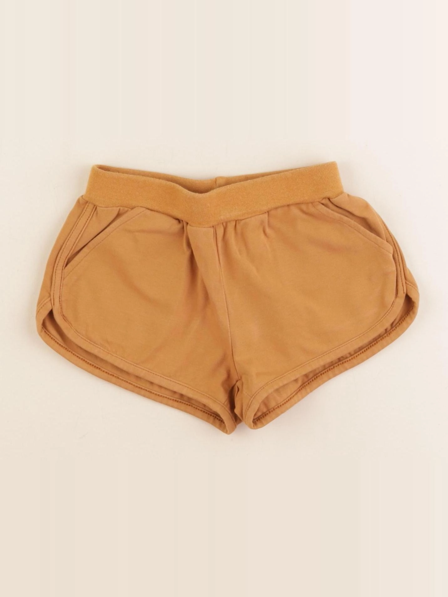 Wynken - short marron - 1 an