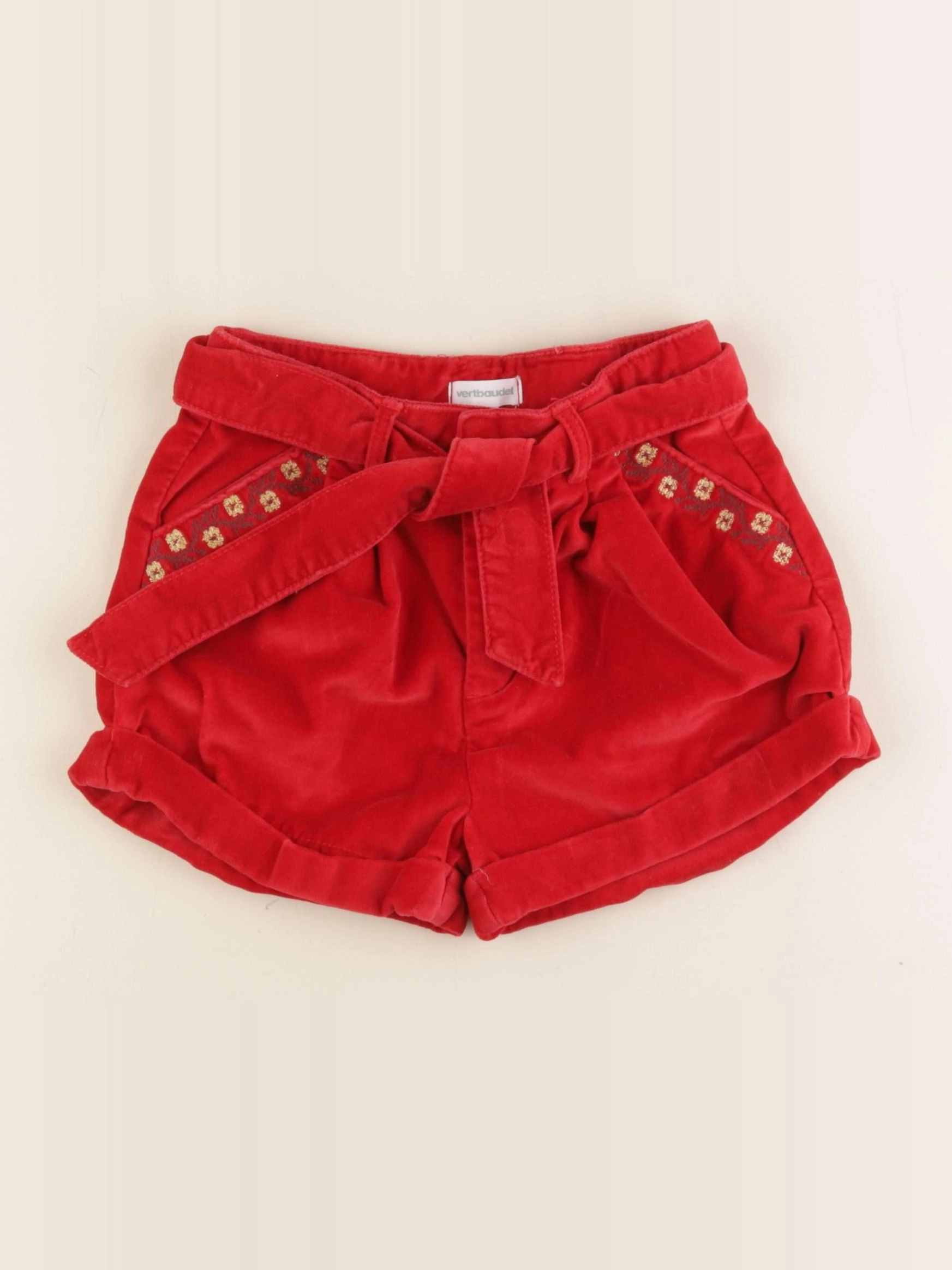 Vertbaudet - short rouge - 5 ans