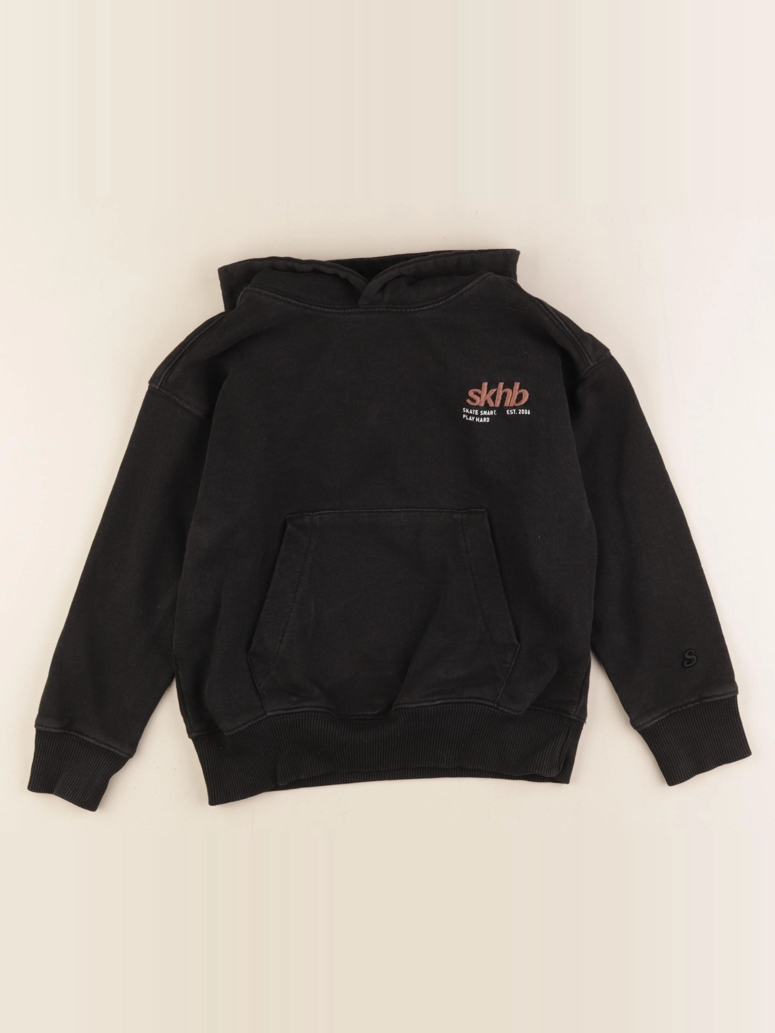Zara - sweat noir - 6/7 ans