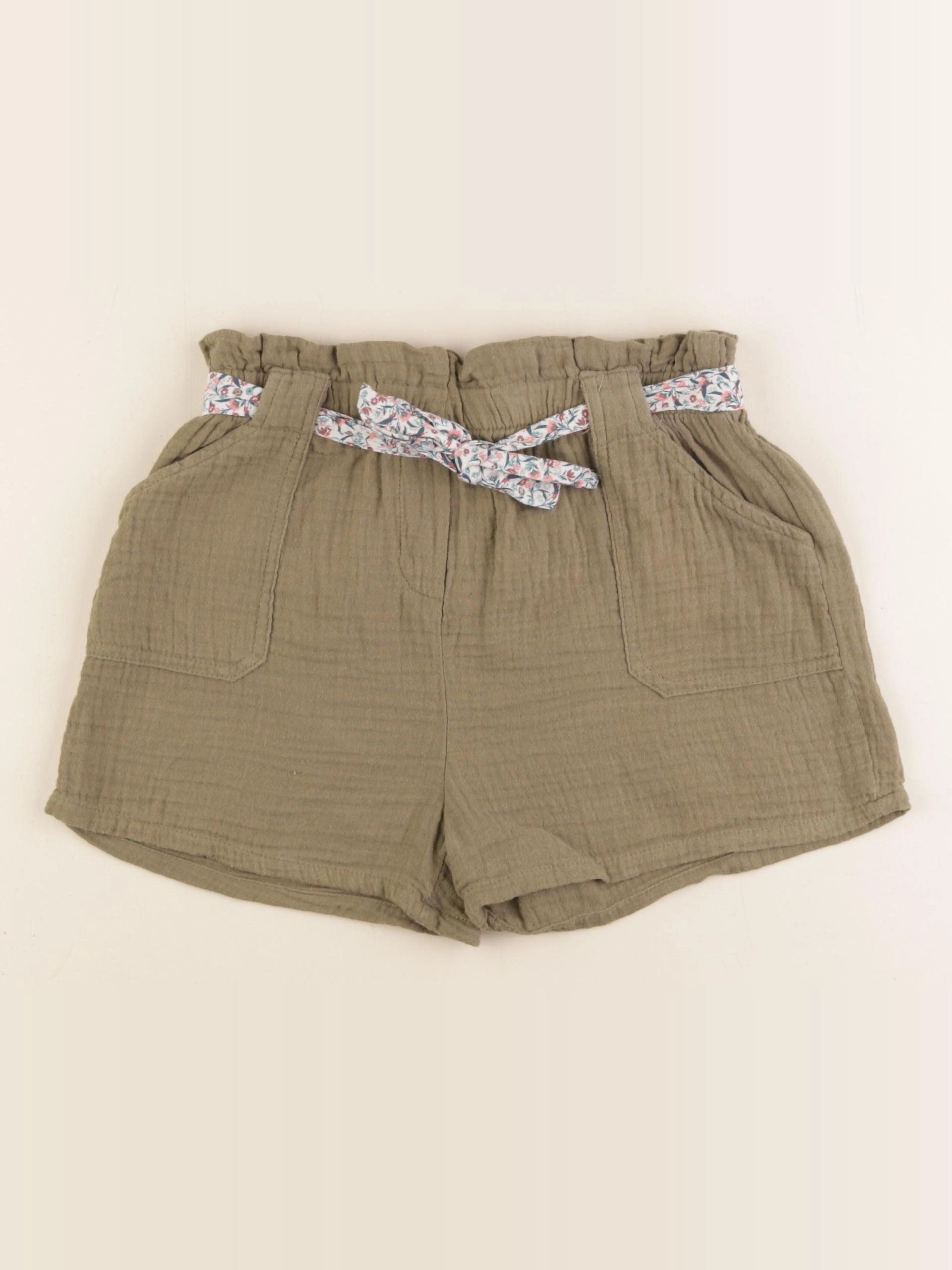 Vertbaudet - short vert - 9 ans