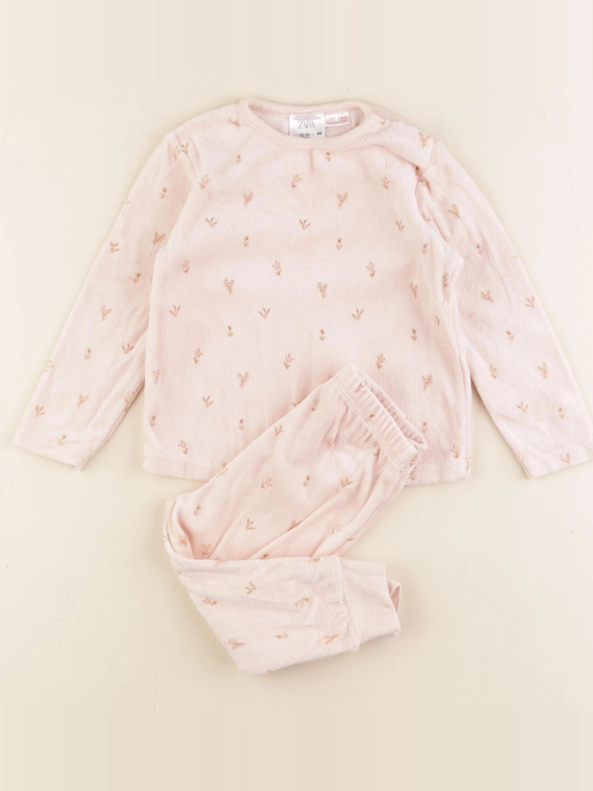 Zara - pyjama velours rose - 12/18 mois