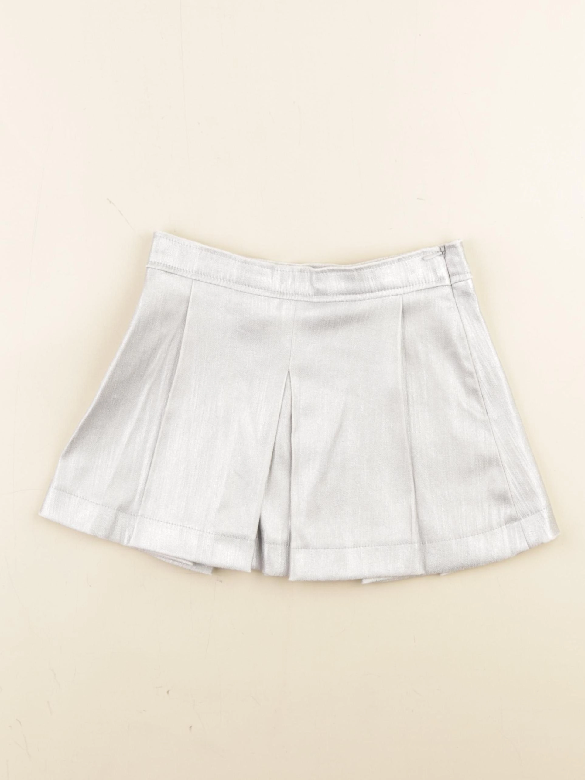 Zara - short argent - 6 ans
