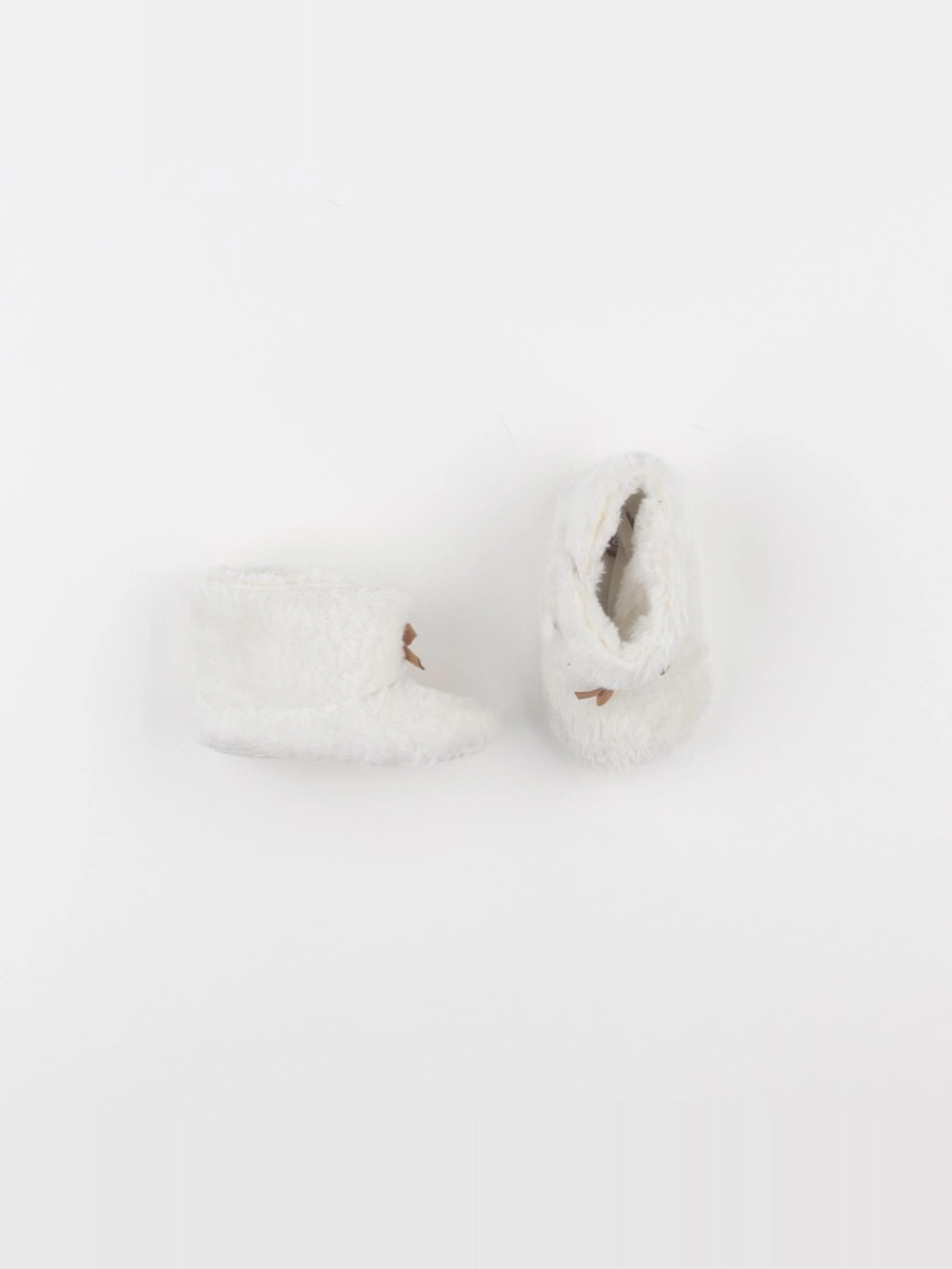 Tape à l'oeil - chaussons blanc - pointure 18/19