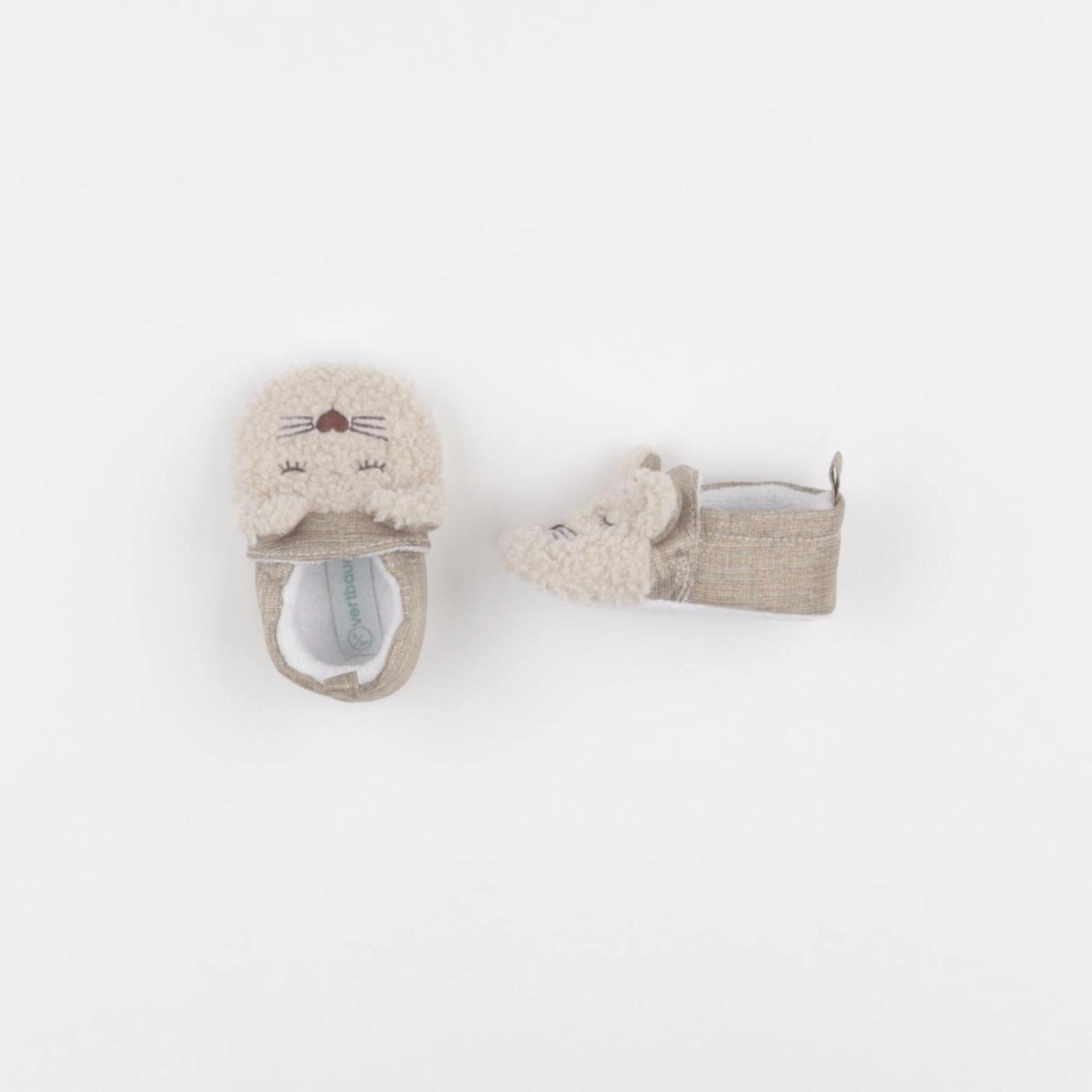 Vertbaudet - chaussons beige - pointure 18