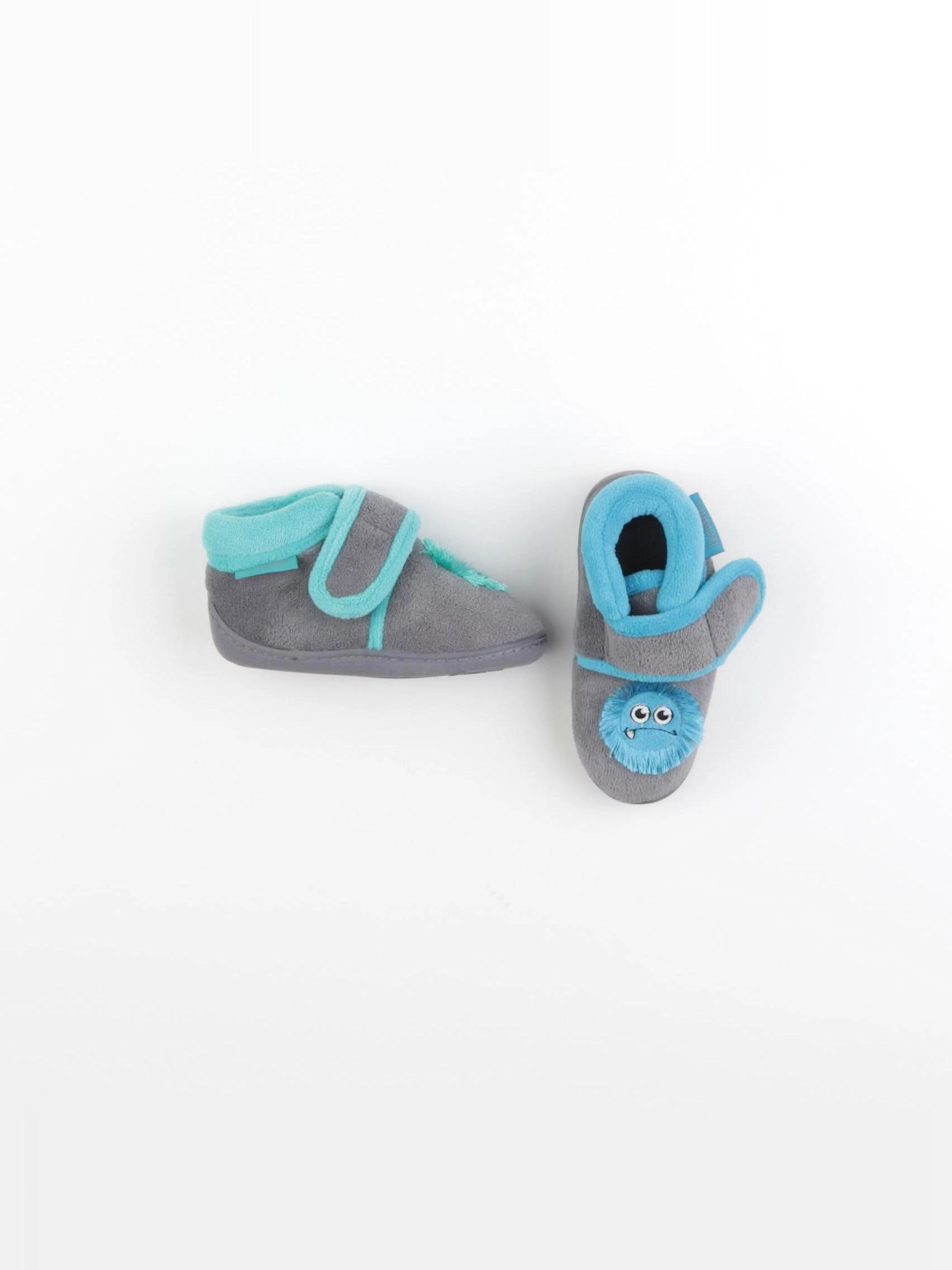 Isotoner - chaussons gris - pointure 24