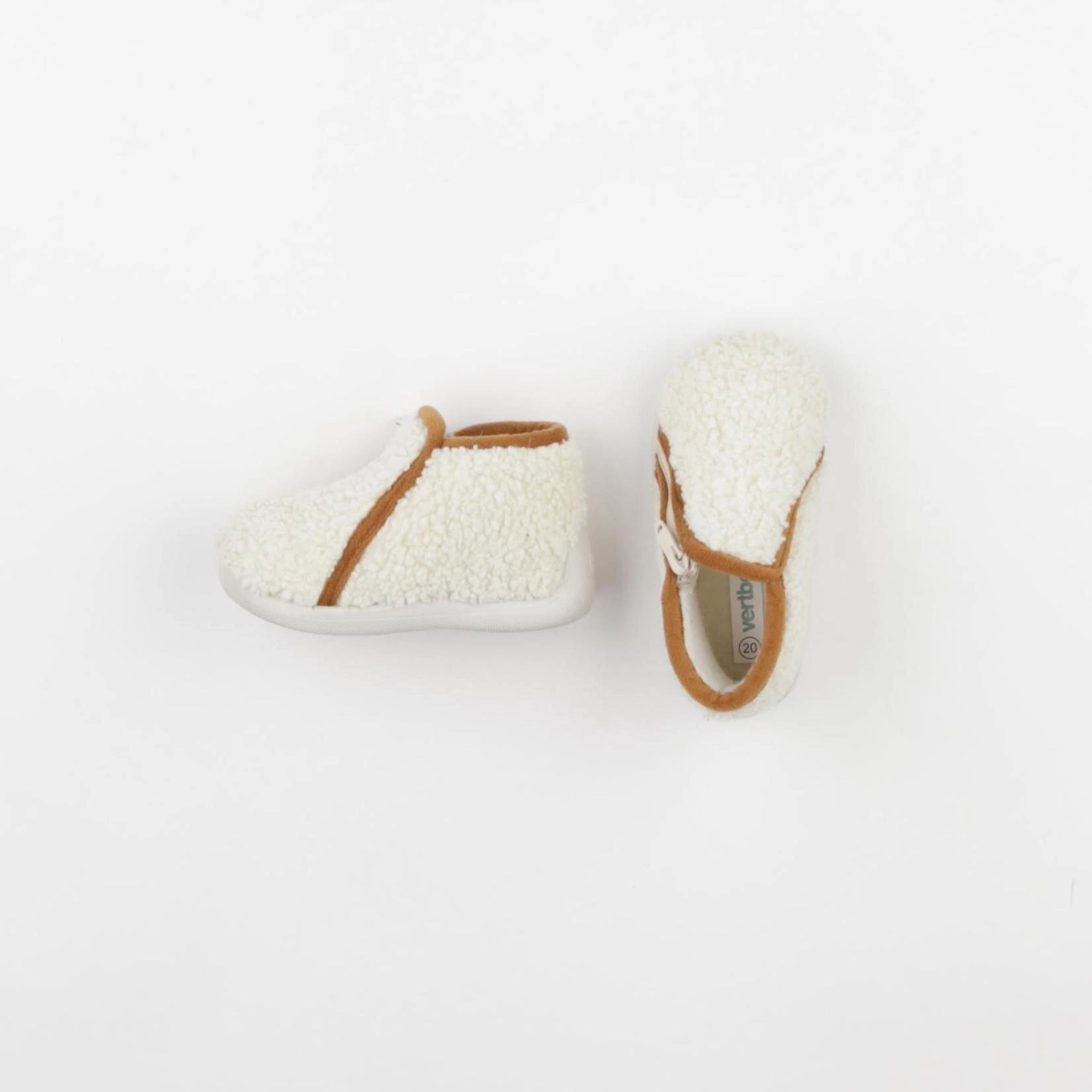 Vertbaudet - chaussons beige - pointure 20