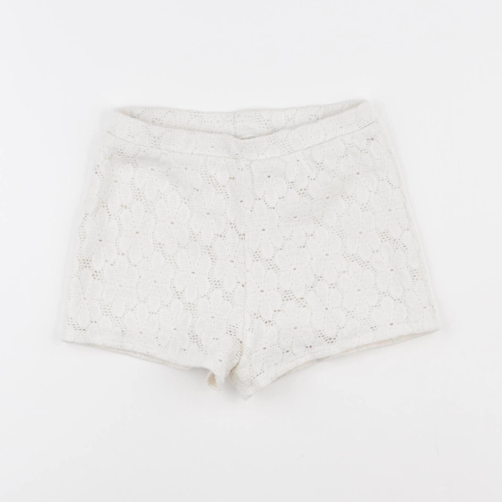 H&M - short blanc - 6/8 ans