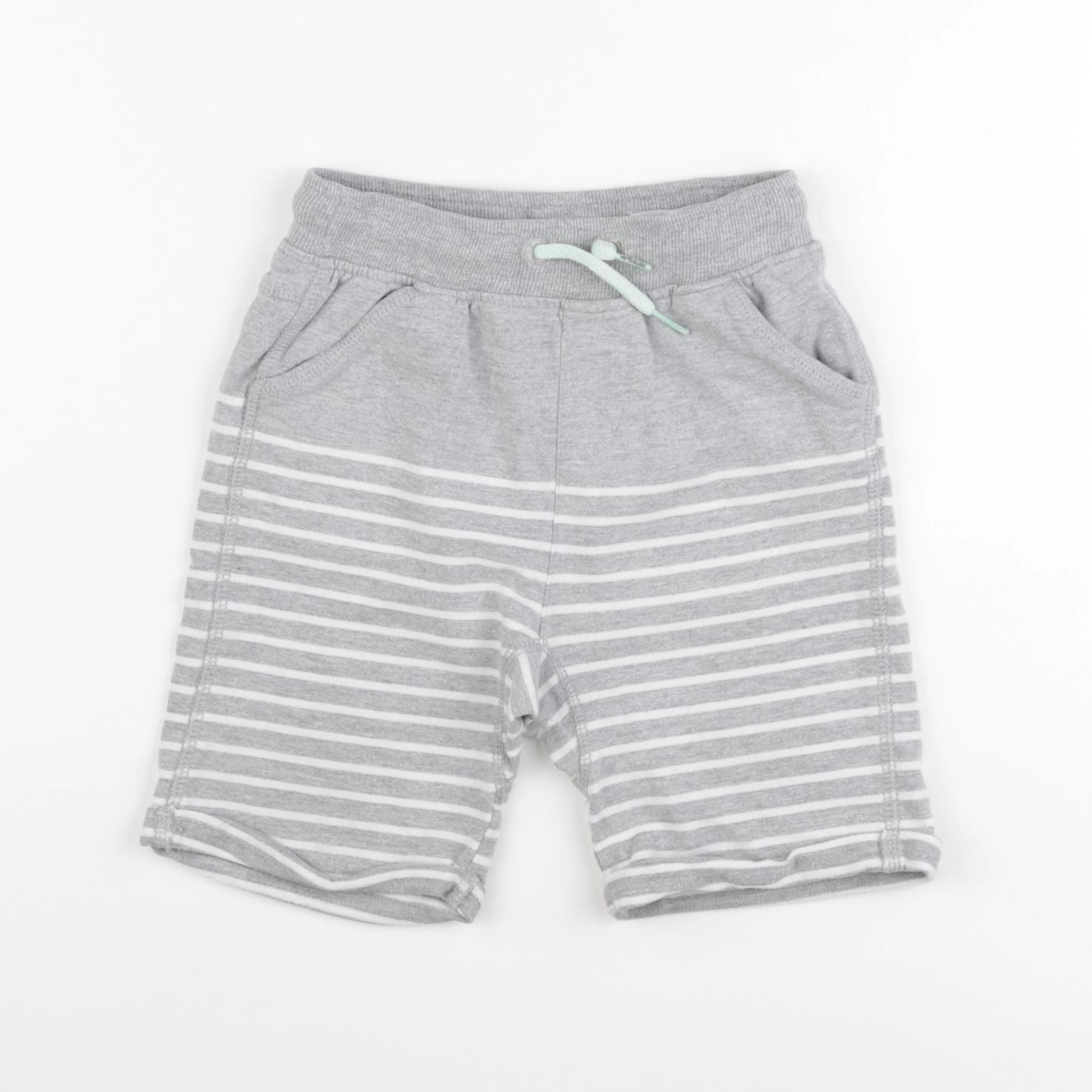 Vertbaudet - short gris - 6 ans
