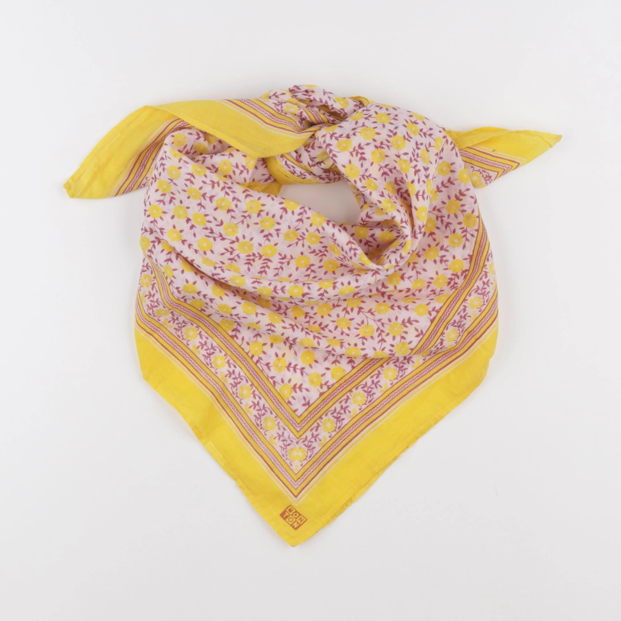 Bonton - foulard jaune - 4/16 ans