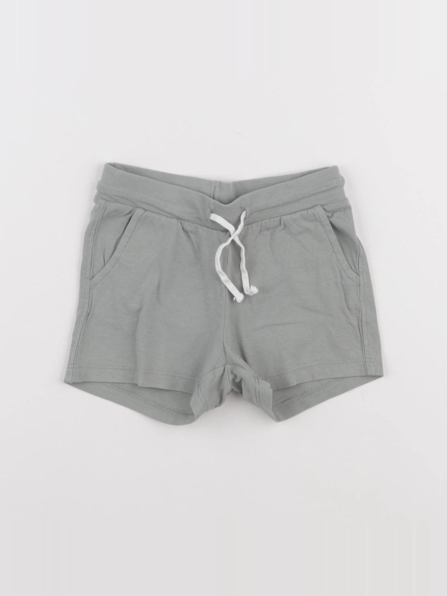 H&M - short vert - 6/9 mois