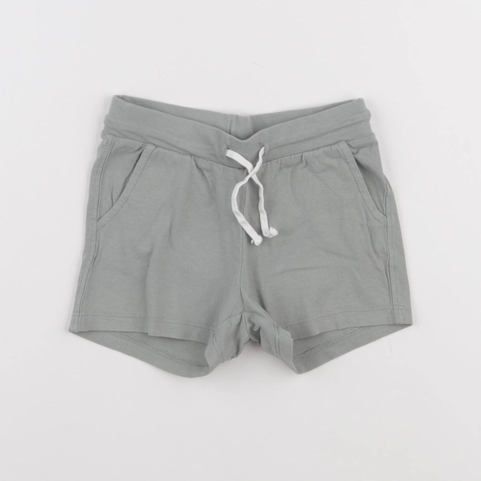 H&M - short vert - 6/9 mois