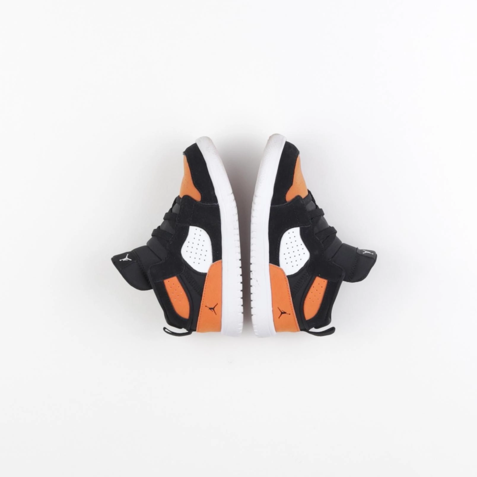Nike - baskets noir, orange - pointure 25
