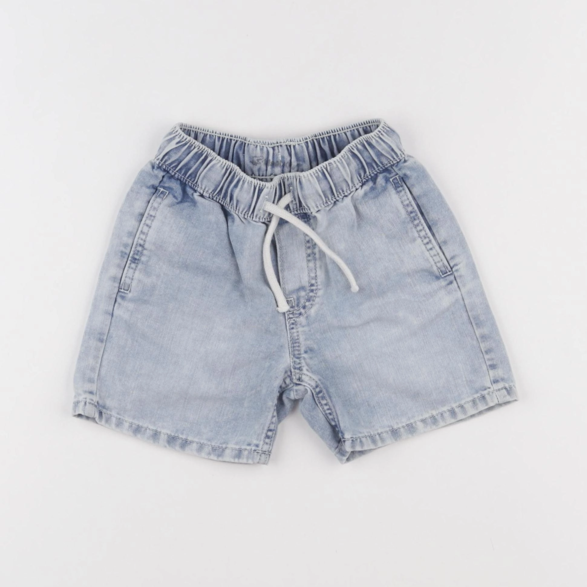 H&M - short bleu - 18/24 mois