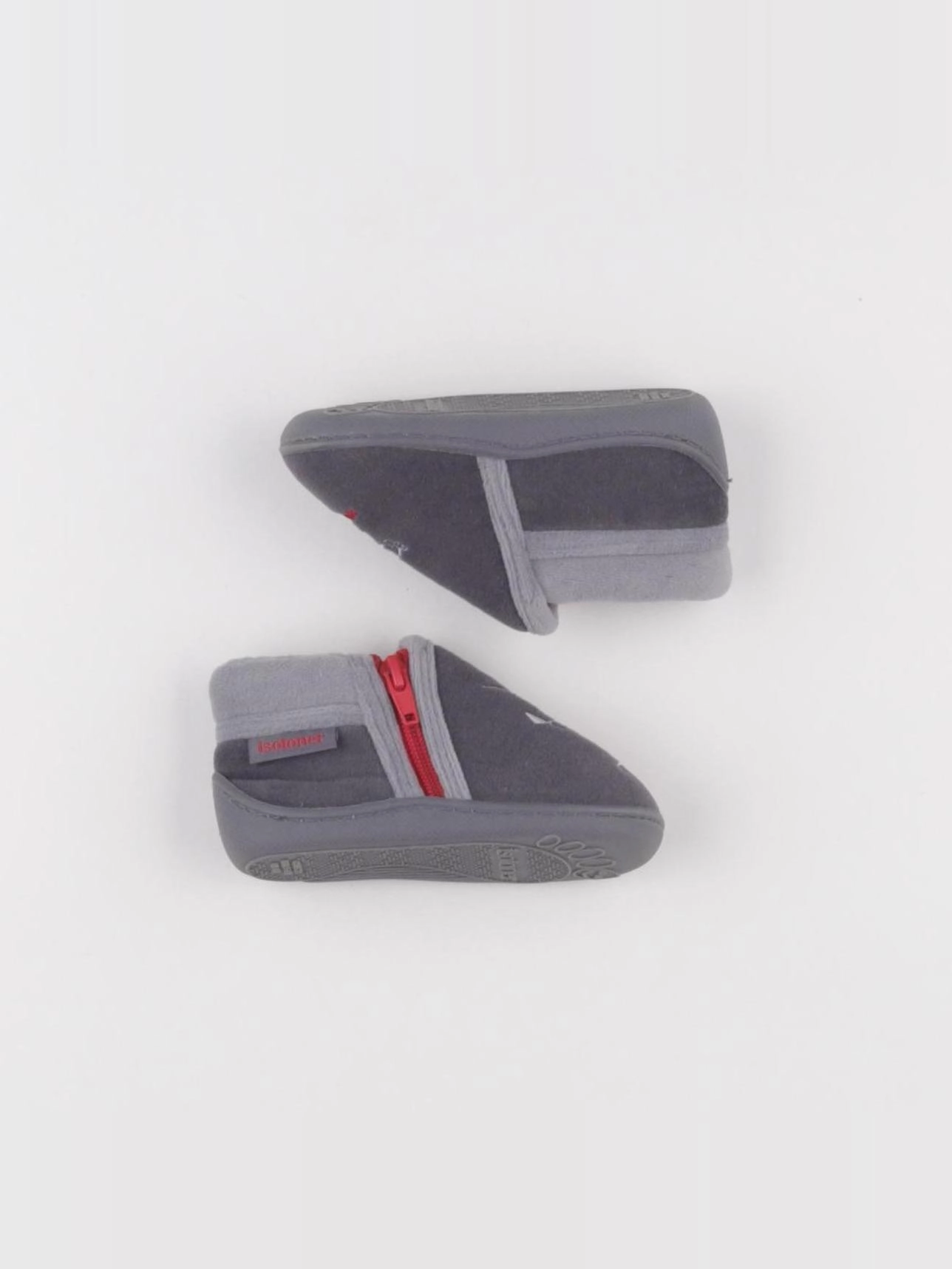 Isotoner - chaussons gris - pointure 21