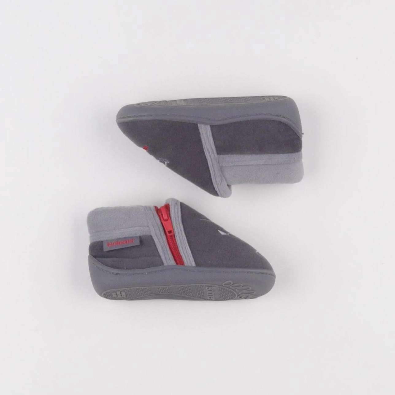 Isotoner - chaussons gris - pointure 21