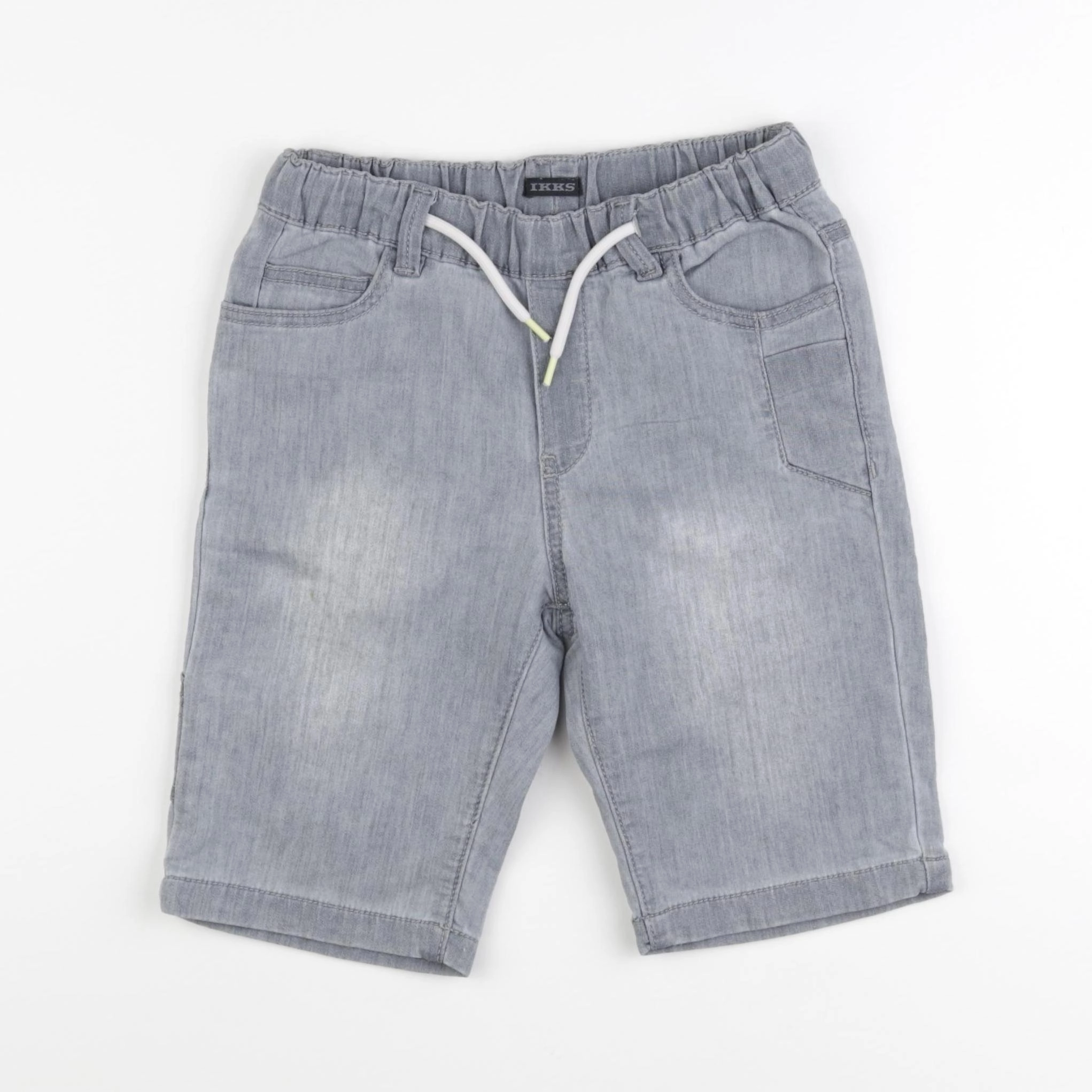 IKKS - short gris - 8 ans
