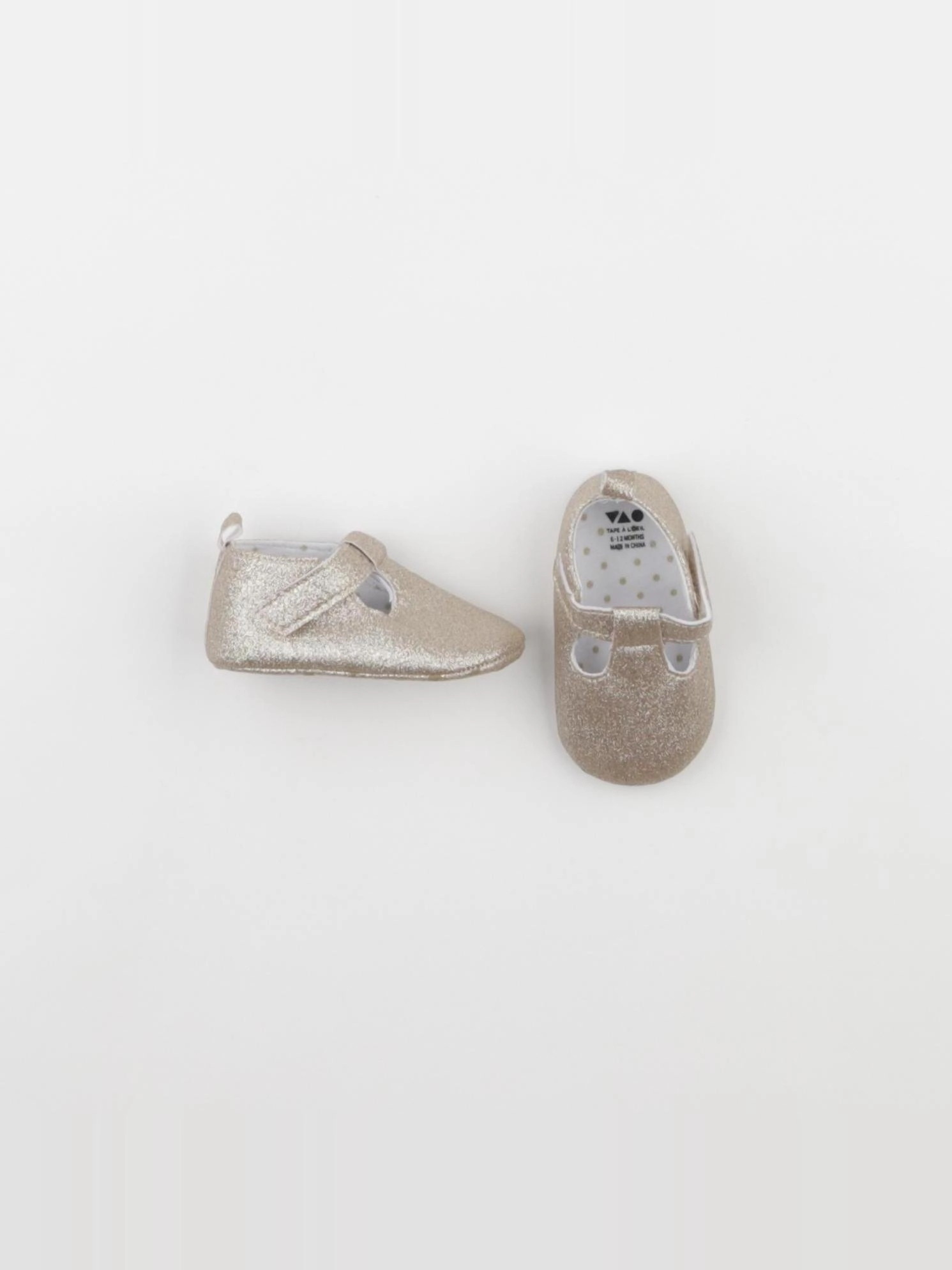 Tape à l'oeil - chaussons or - pointure 19