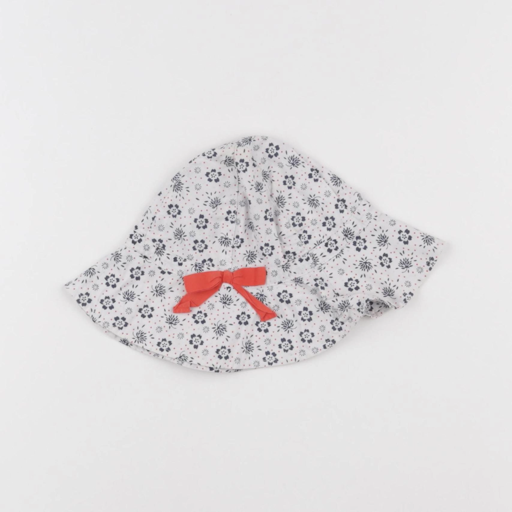 Petit Bateau - chapeau blanc - 6/8 ans