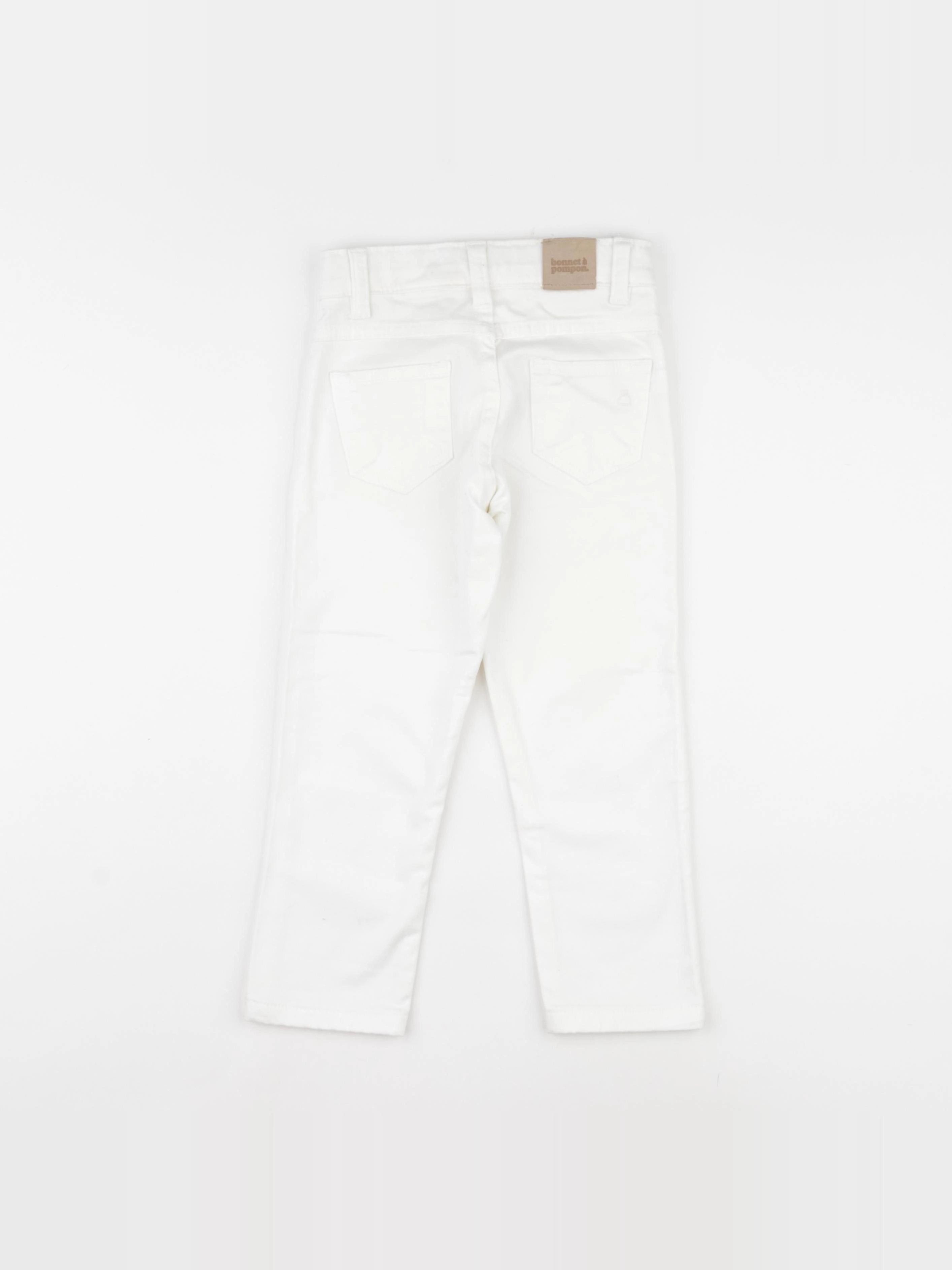 Bonnet à Pompon - pantalon blanc - 3 ans