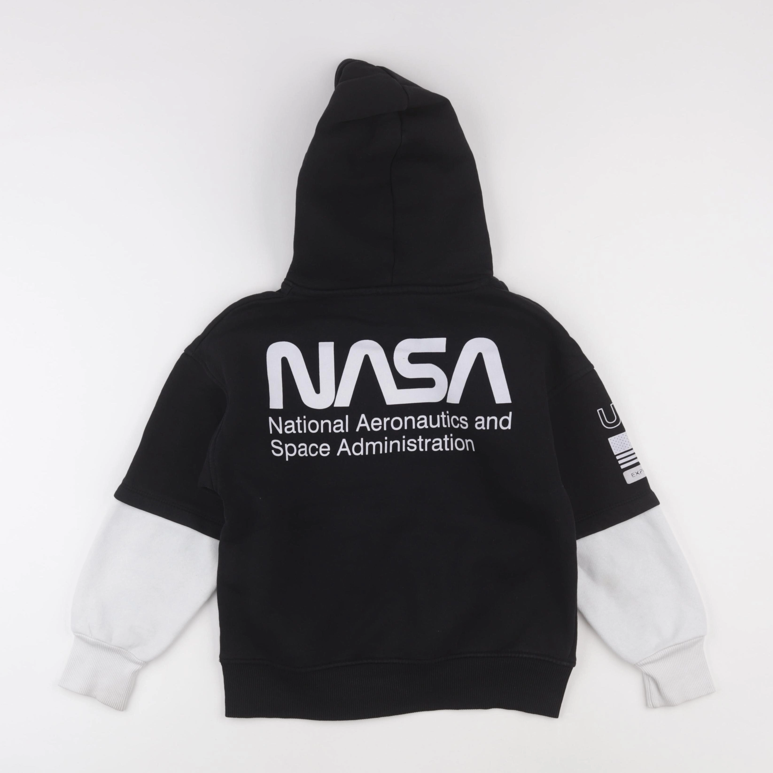 Zara - sweat noir - 9 ans
