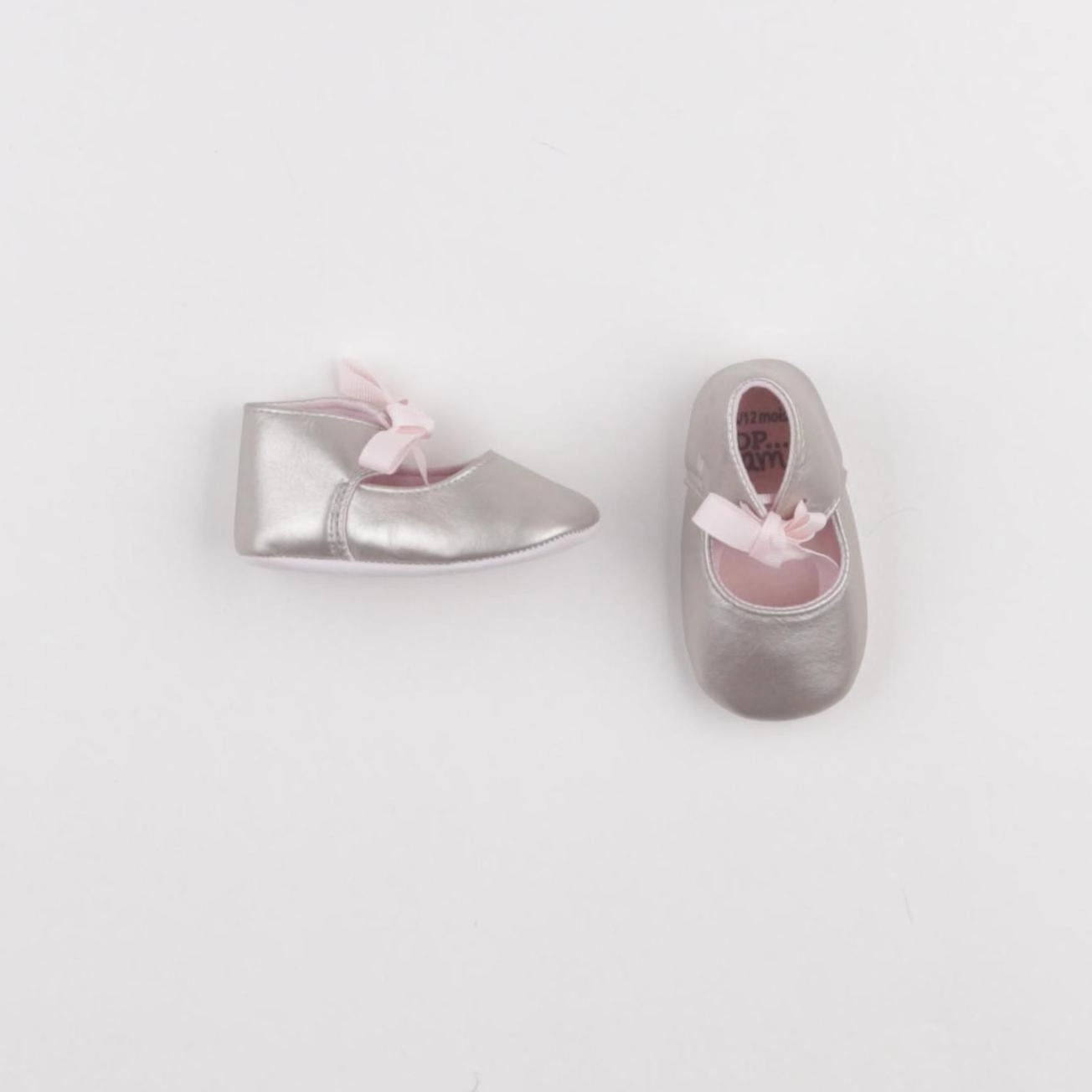 DPAM - chaussons argent - pointure 18/19
