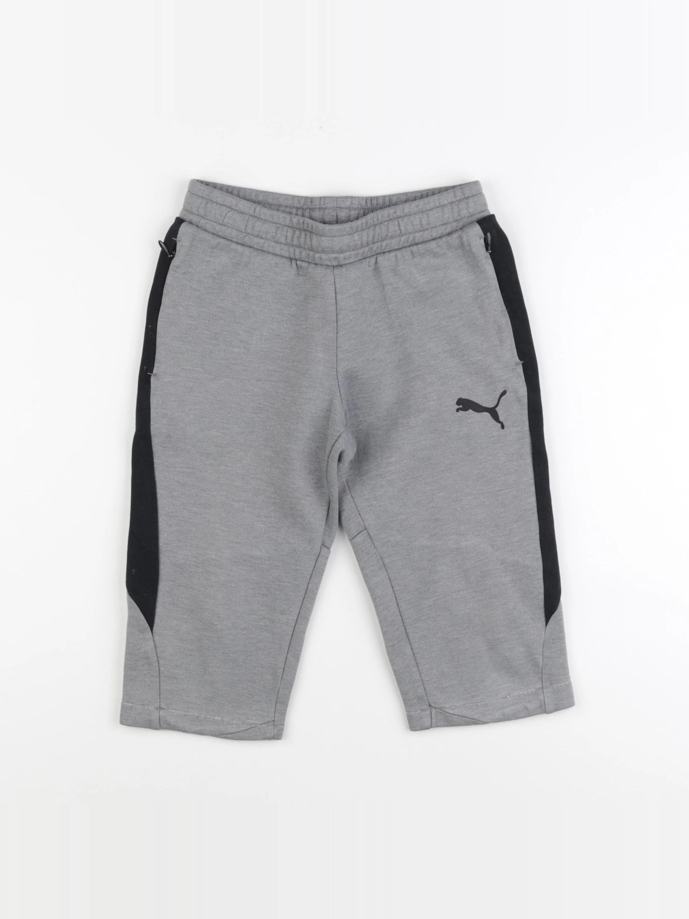 Puma - short gris - 9/10 ans