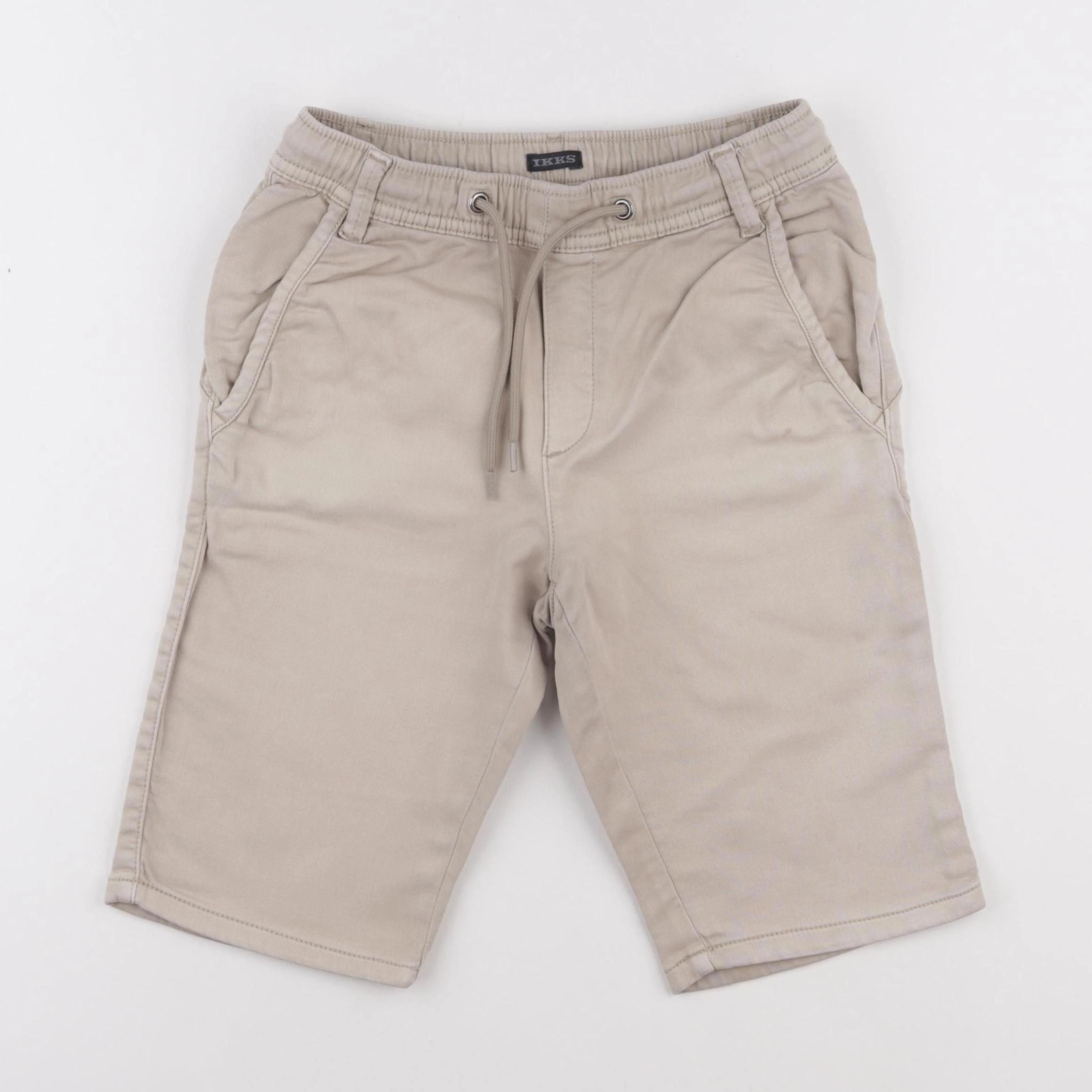 IKKS - short beige - 10 ans