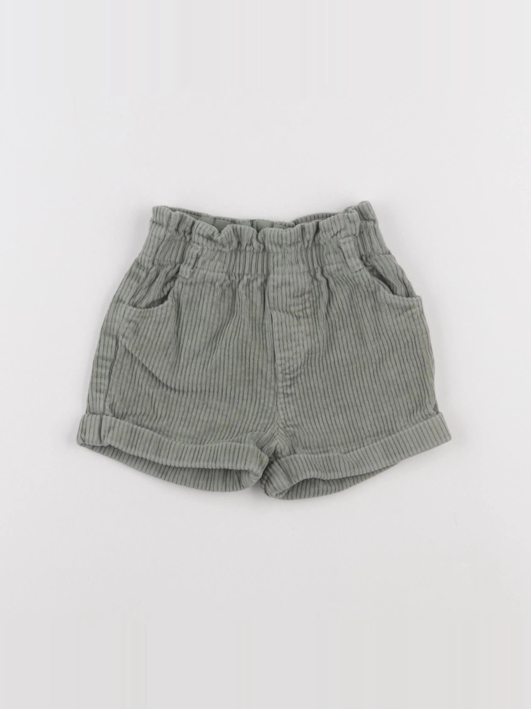 Cyrillus - short vert - 18 mois